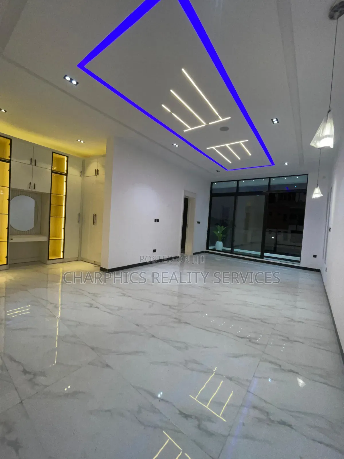 5bdrm Duplex in Ikate for sale in Ikate