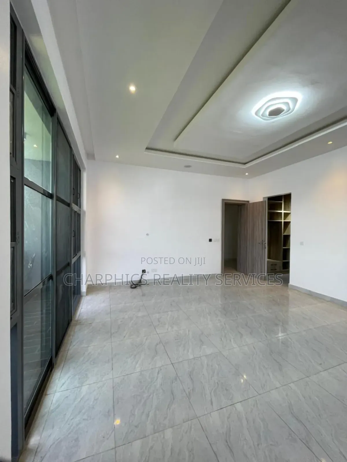 4bdrm Duplex in Osapa london for sale in Osapa london