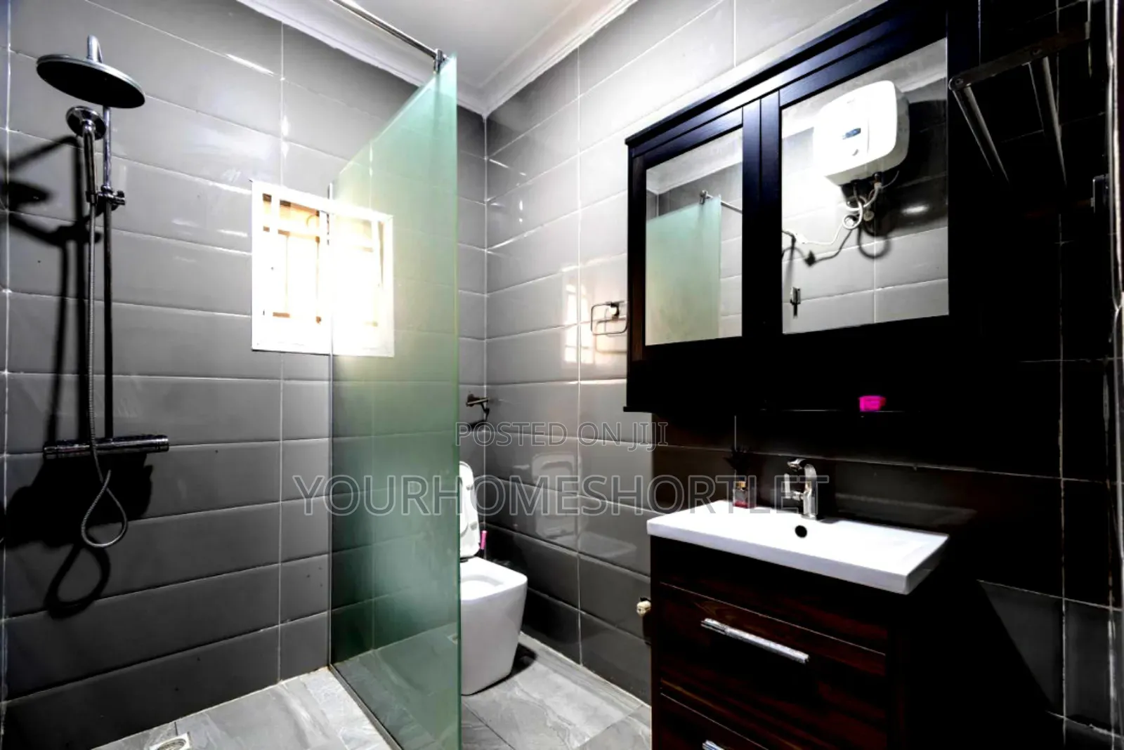 3 Bedroom With Pool and Snooker in Ikate