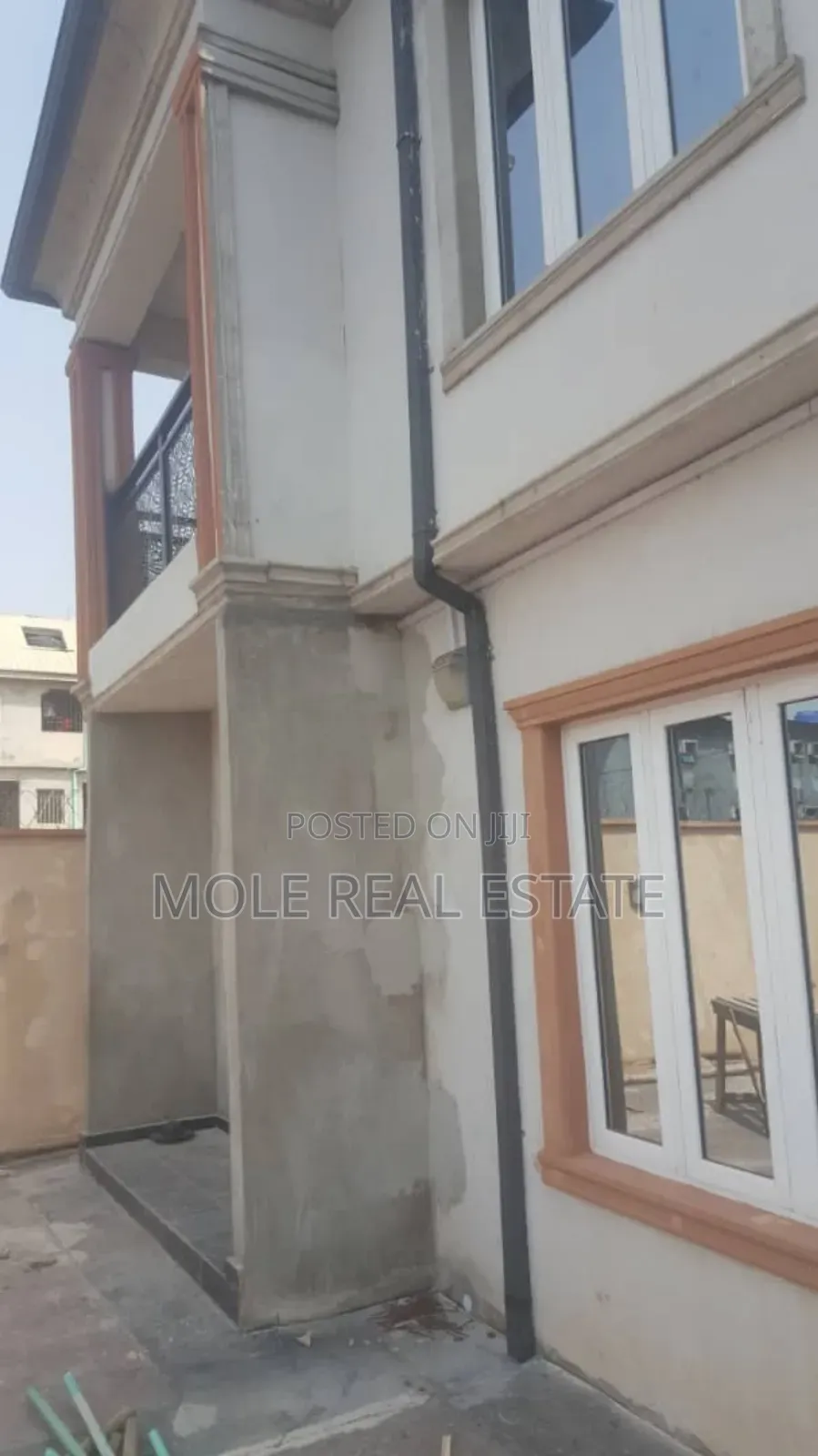 Oportunity 32 Nos of Face to Face Behind First Bank Ikotun in Ikotun / Ikotun/Igando
