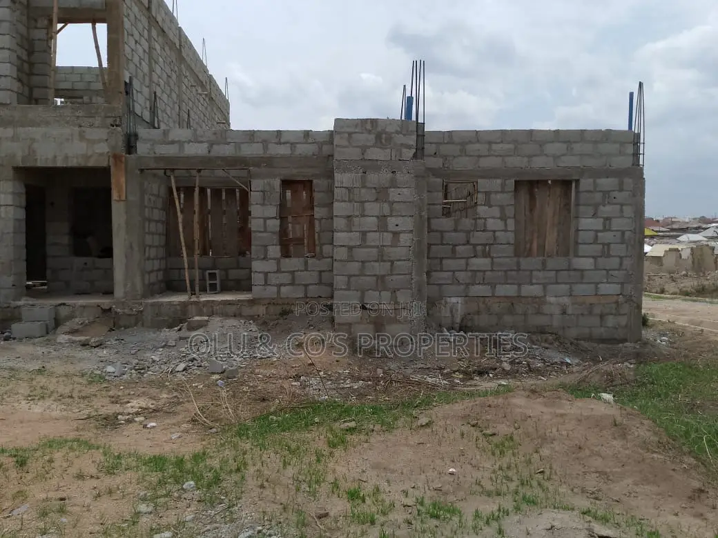 4bdrm Duplex in Ochacho Estate, Idu for sale in Idu
