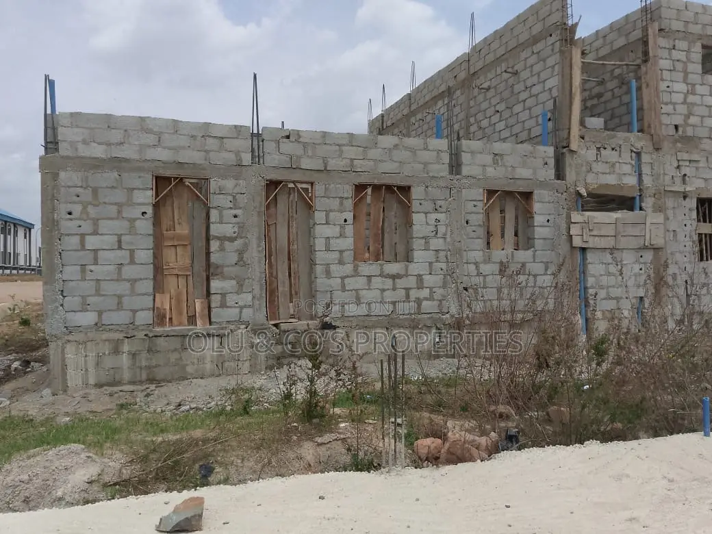 4bdrm Duplex in Ochacho Estate, Idu for sale in Idu