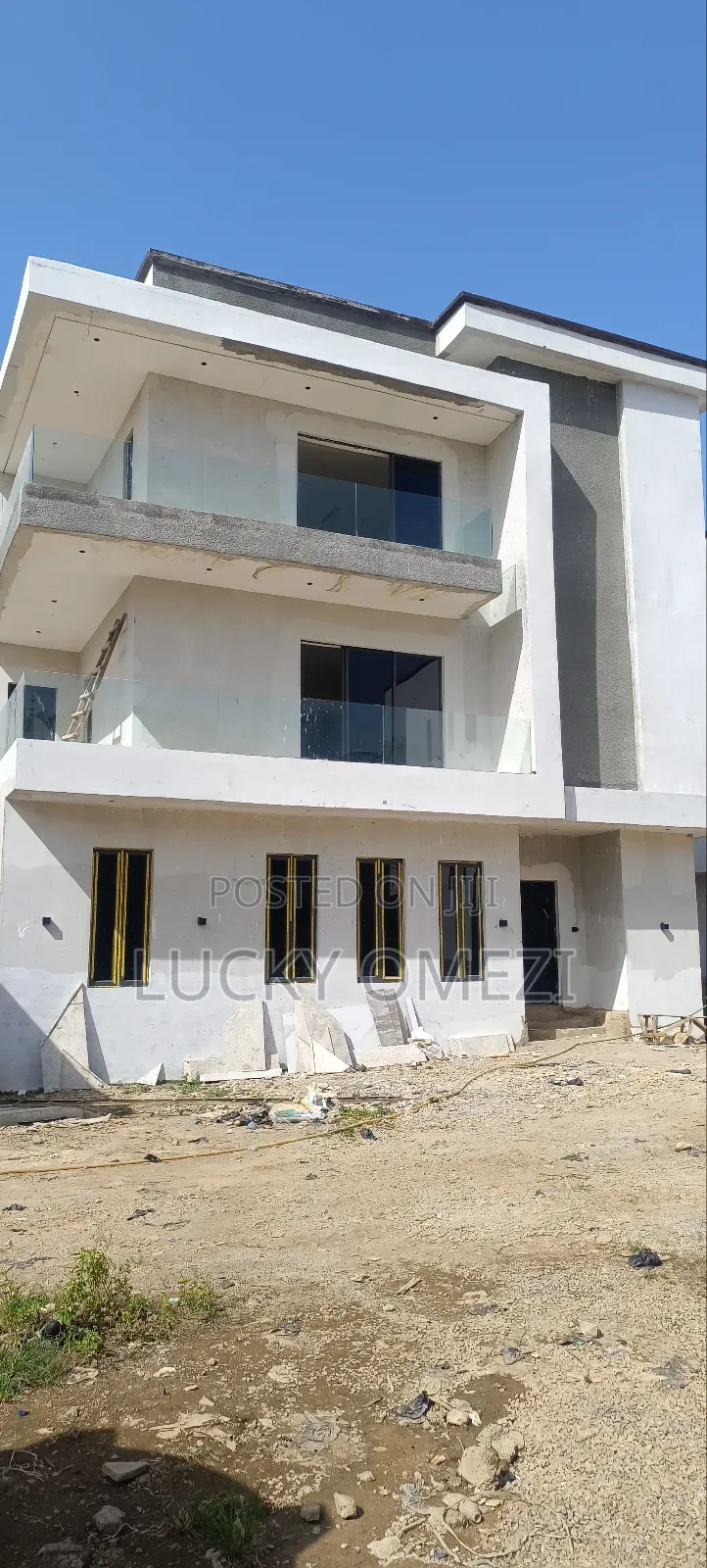6 Bedrooms Fully Detached Duplex(Newly Built). in Katampe Extension