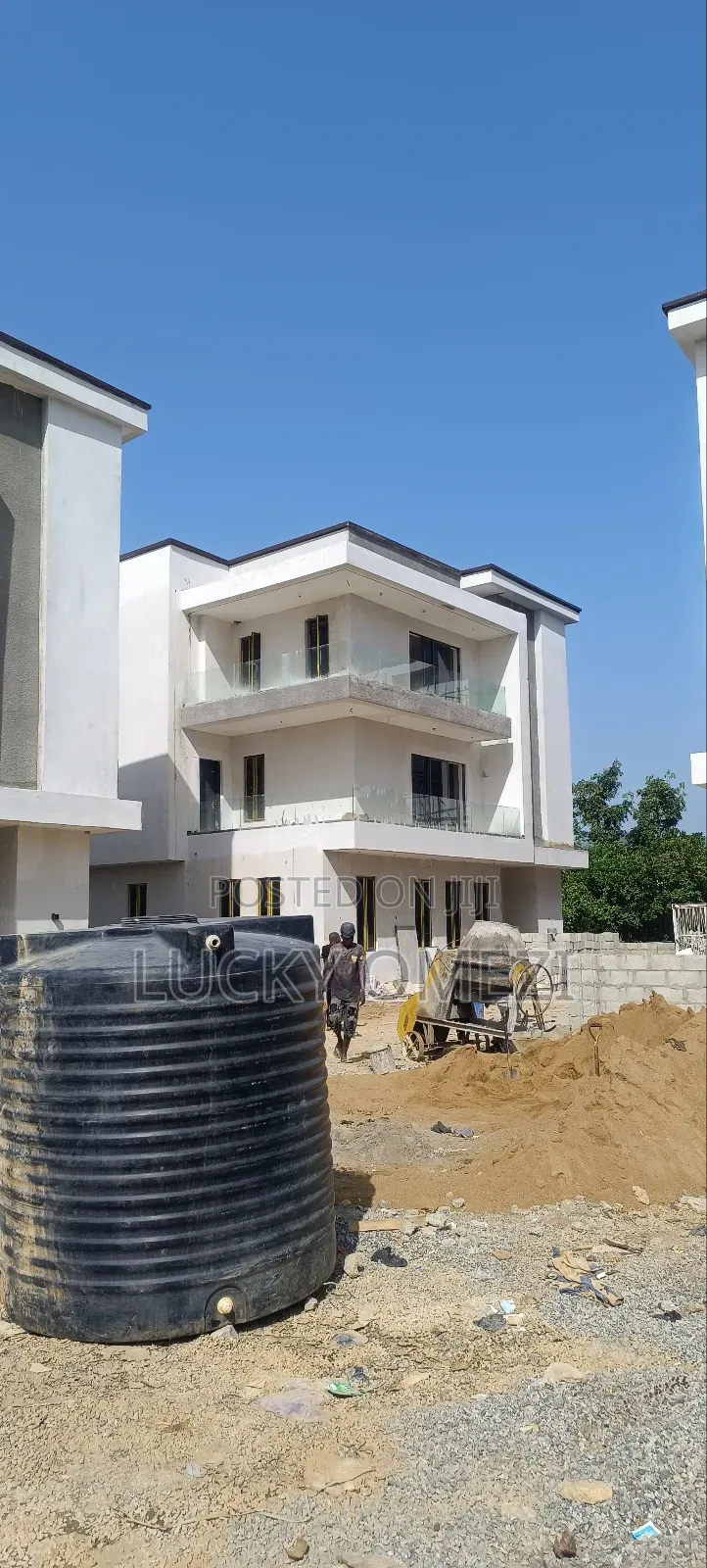 6 Bedrooms Fully Detached Duplex(Newly Built). in Katampe Extension