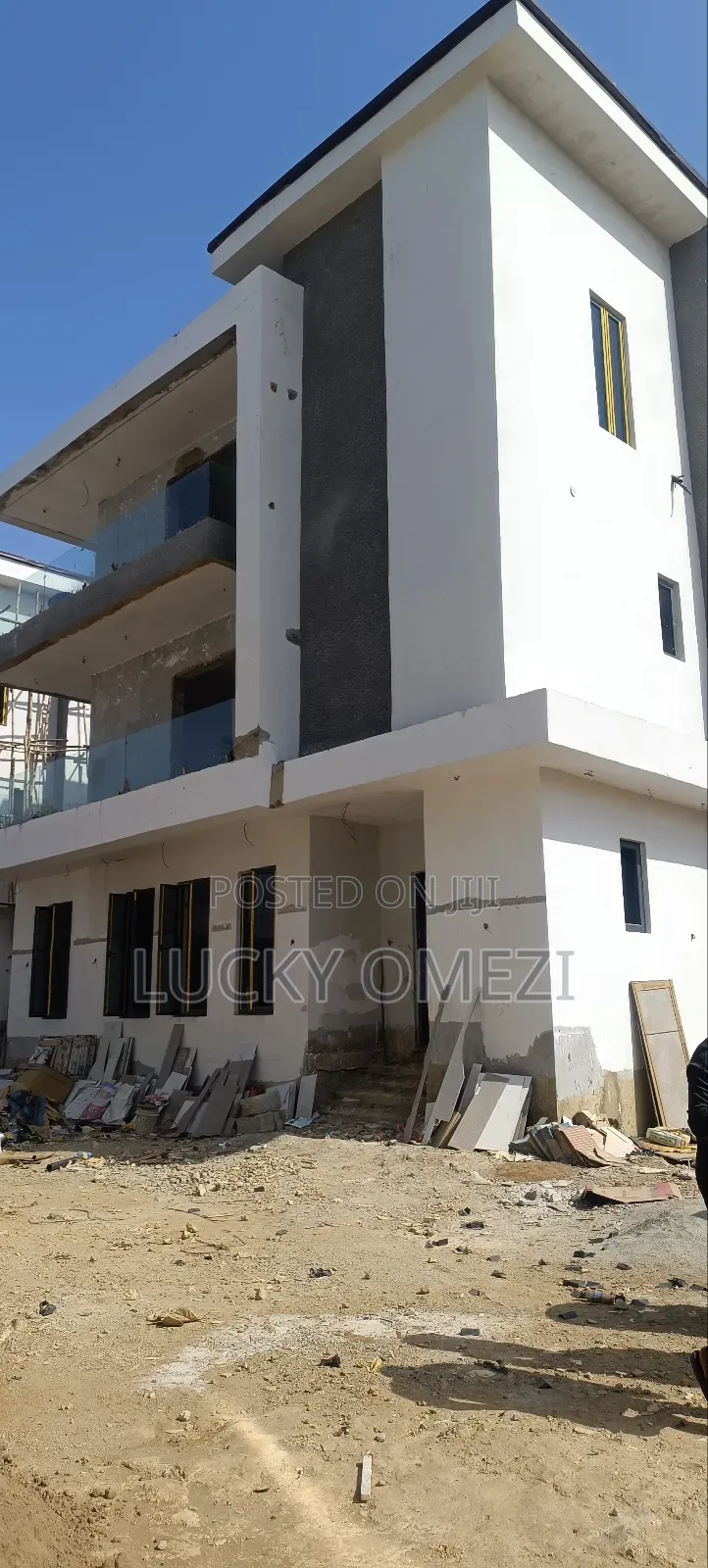 6 Bedrooms Fully Detached Duplex(Newly Built). in Katampe Extension