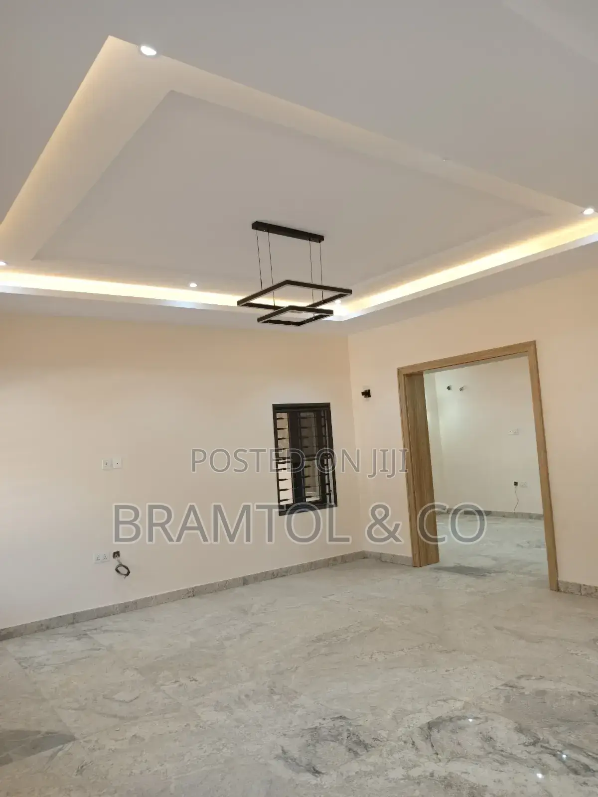 5bdrm Townhouse / Terrace in Wuye for rent in Wuye