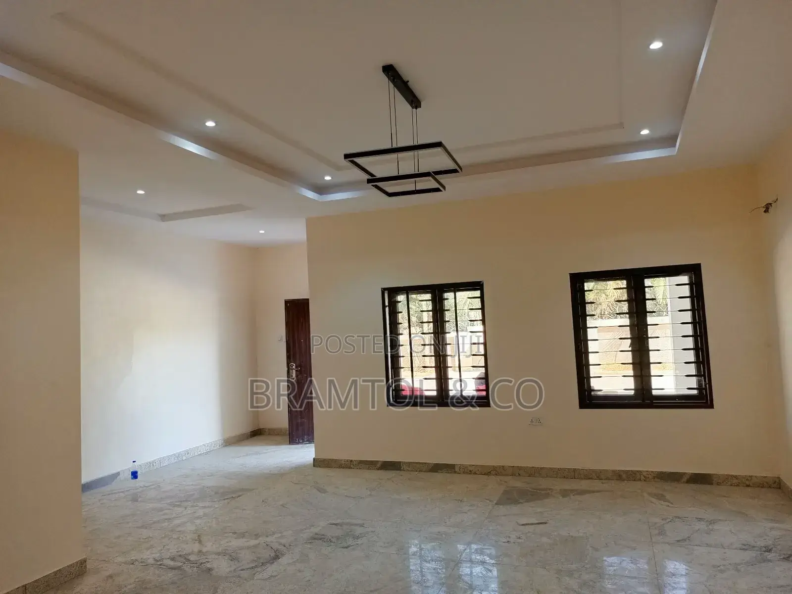 5bdrm Townhouse / Terrace in Wuye for rent in Wuye