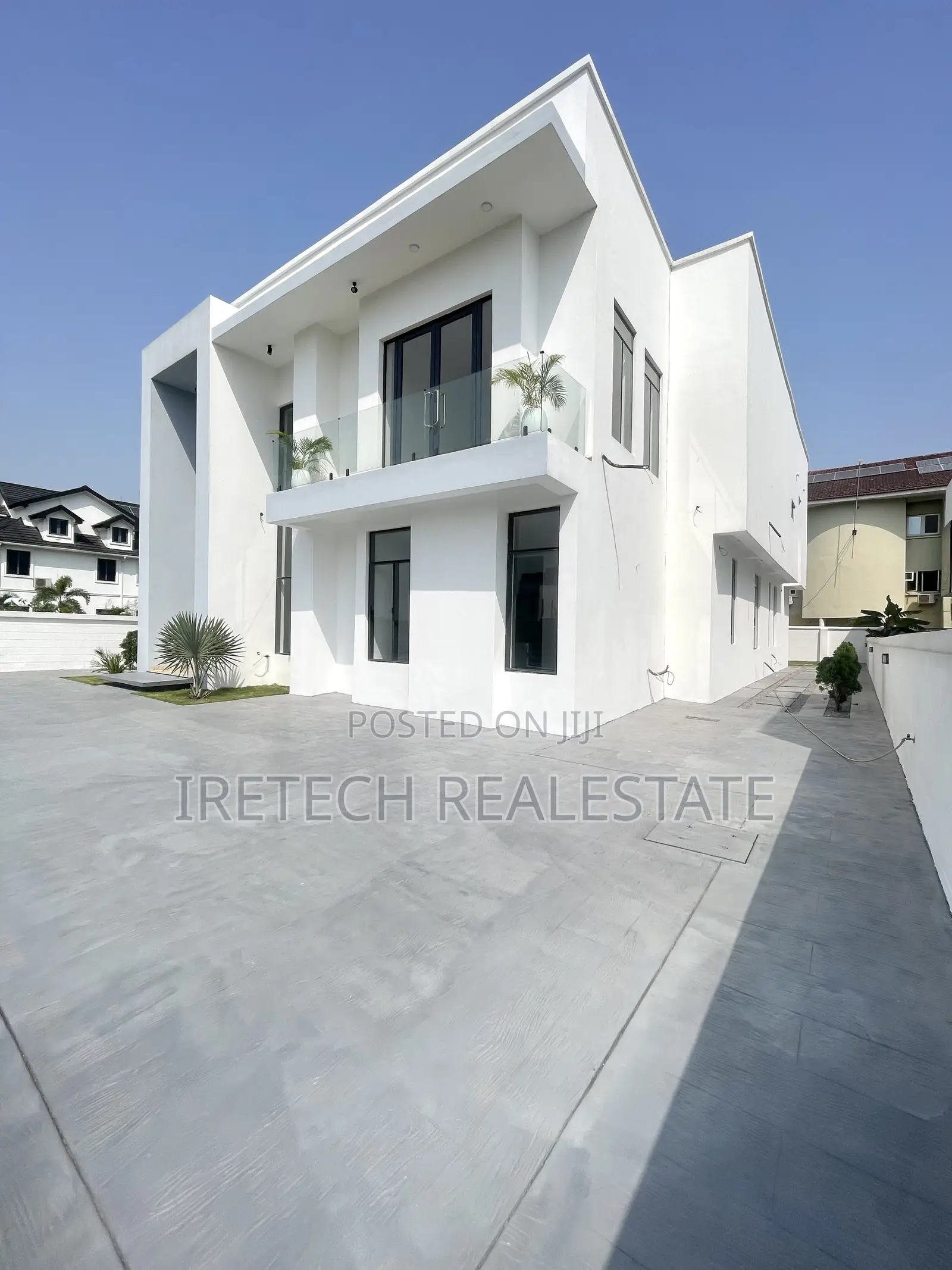 5bdrm Duplex in Royal Garden Estate for sale in Lekki