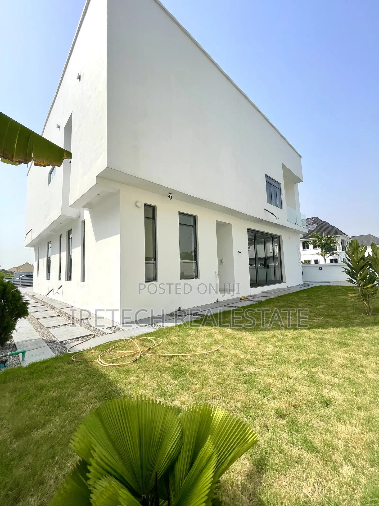 5bdrm Duplex in Royal Garden Estate for sale in Lekki