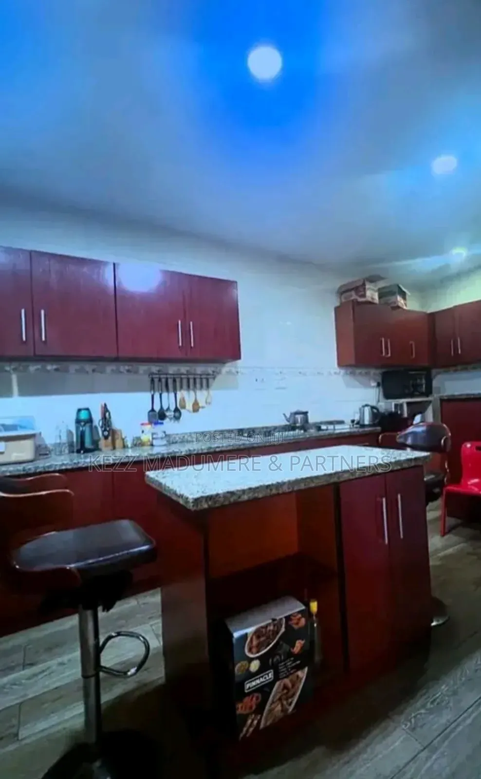 6bdrm Block of Flats in Shell Cooperative, Port-Harcourt for sale in Port-Harcourt
