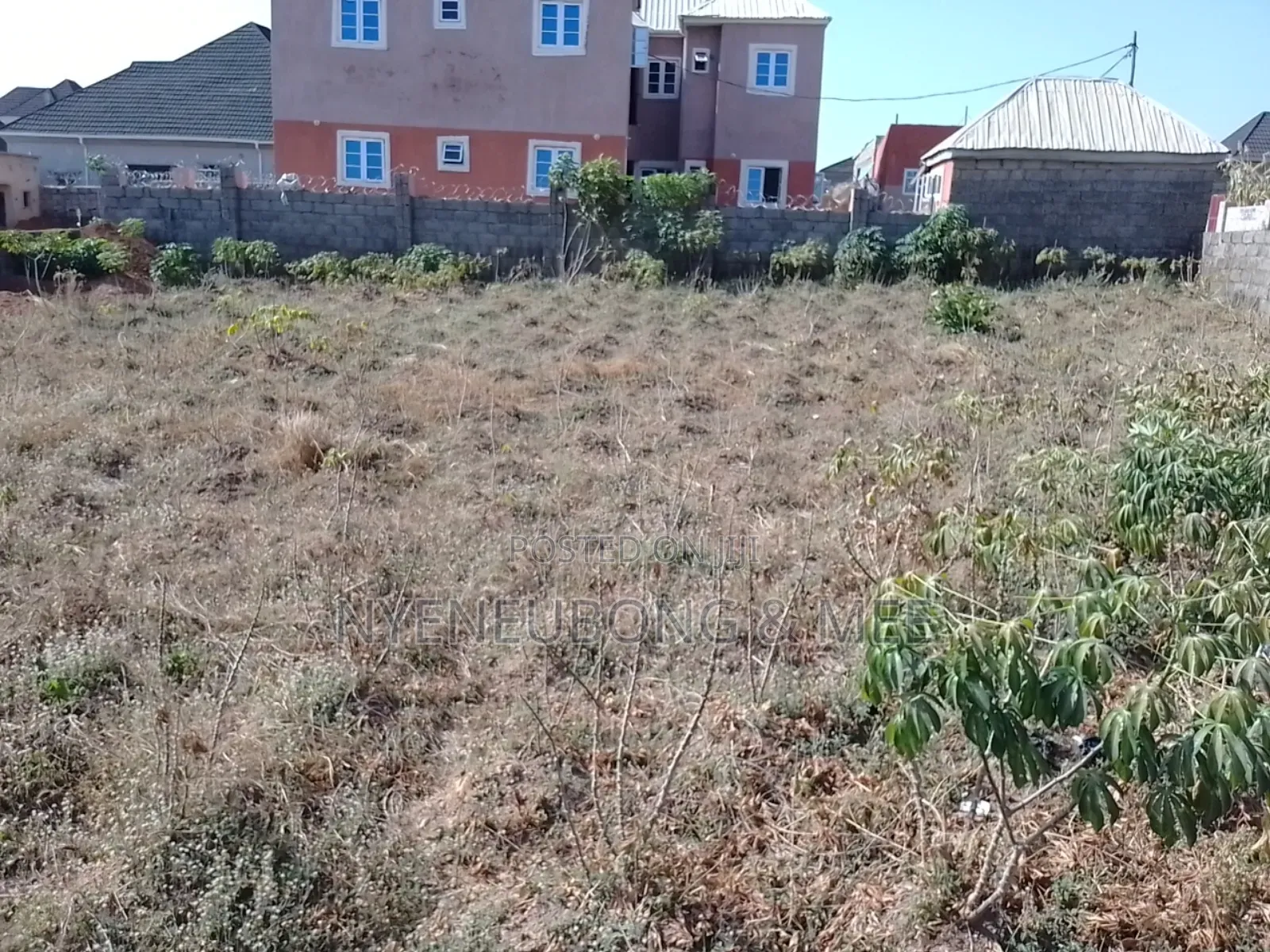 Estate Land 700sqm for Sale in Karu