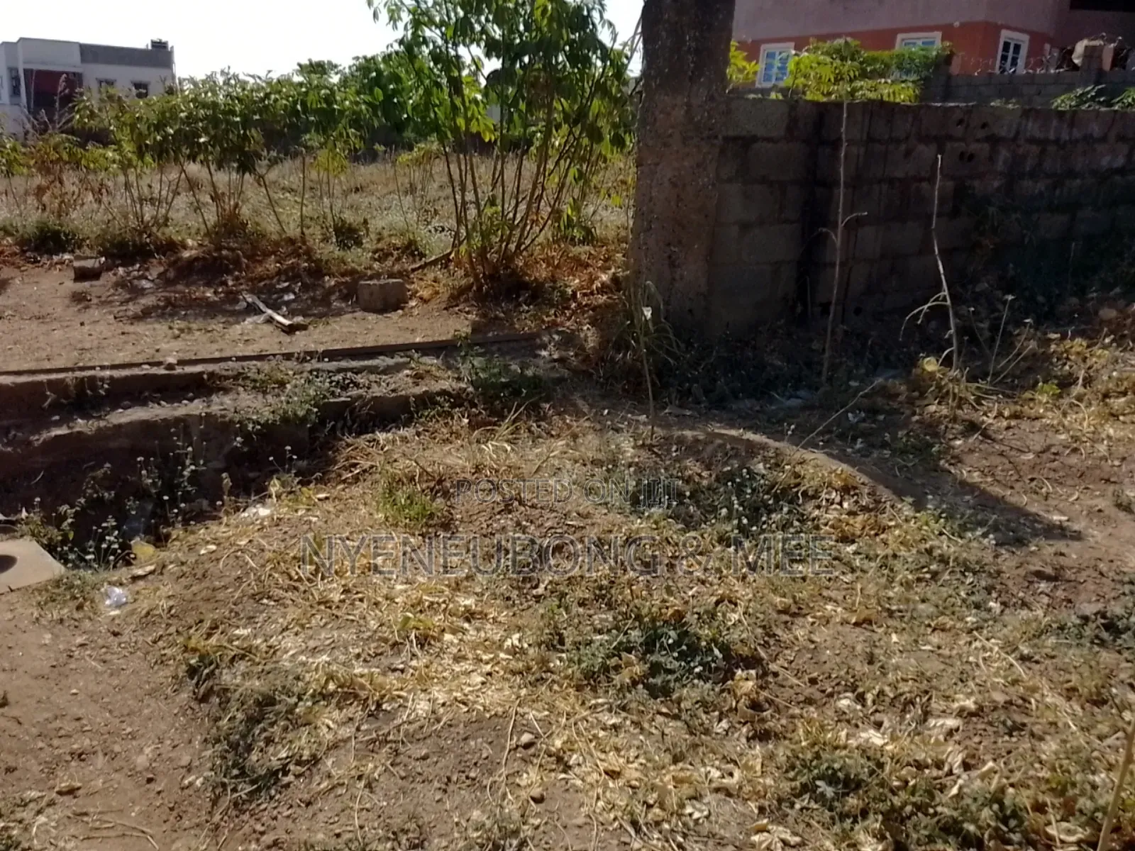 Estate Land 700sqm for Sale in Karu