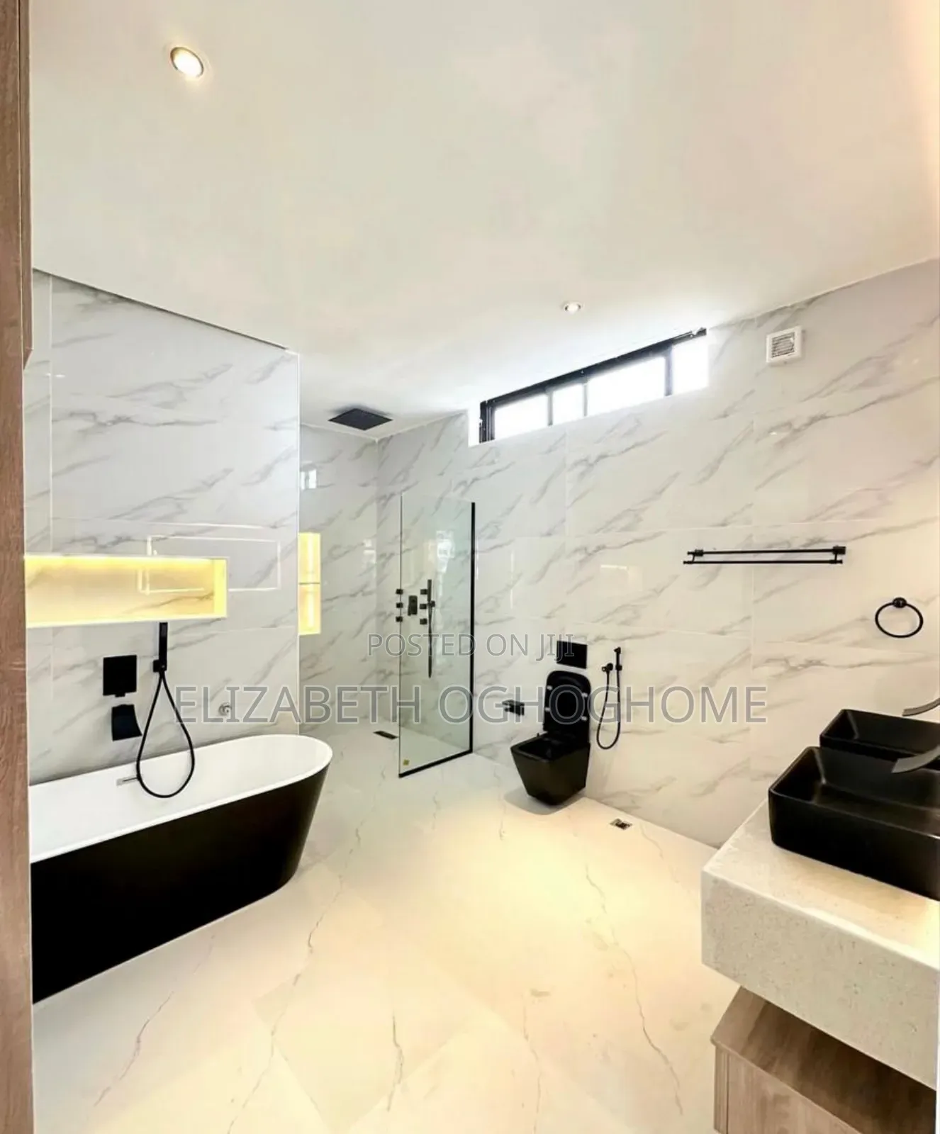 5bdrm Duplex in Lekki for sale in Lekki