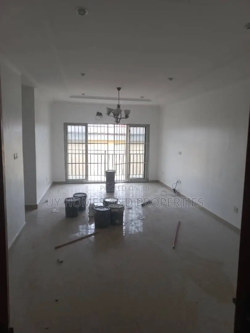 3bdrm Block of Flats in Rivtaf Golf Estate, Port-Harcourt for sale in Port-Harcourt