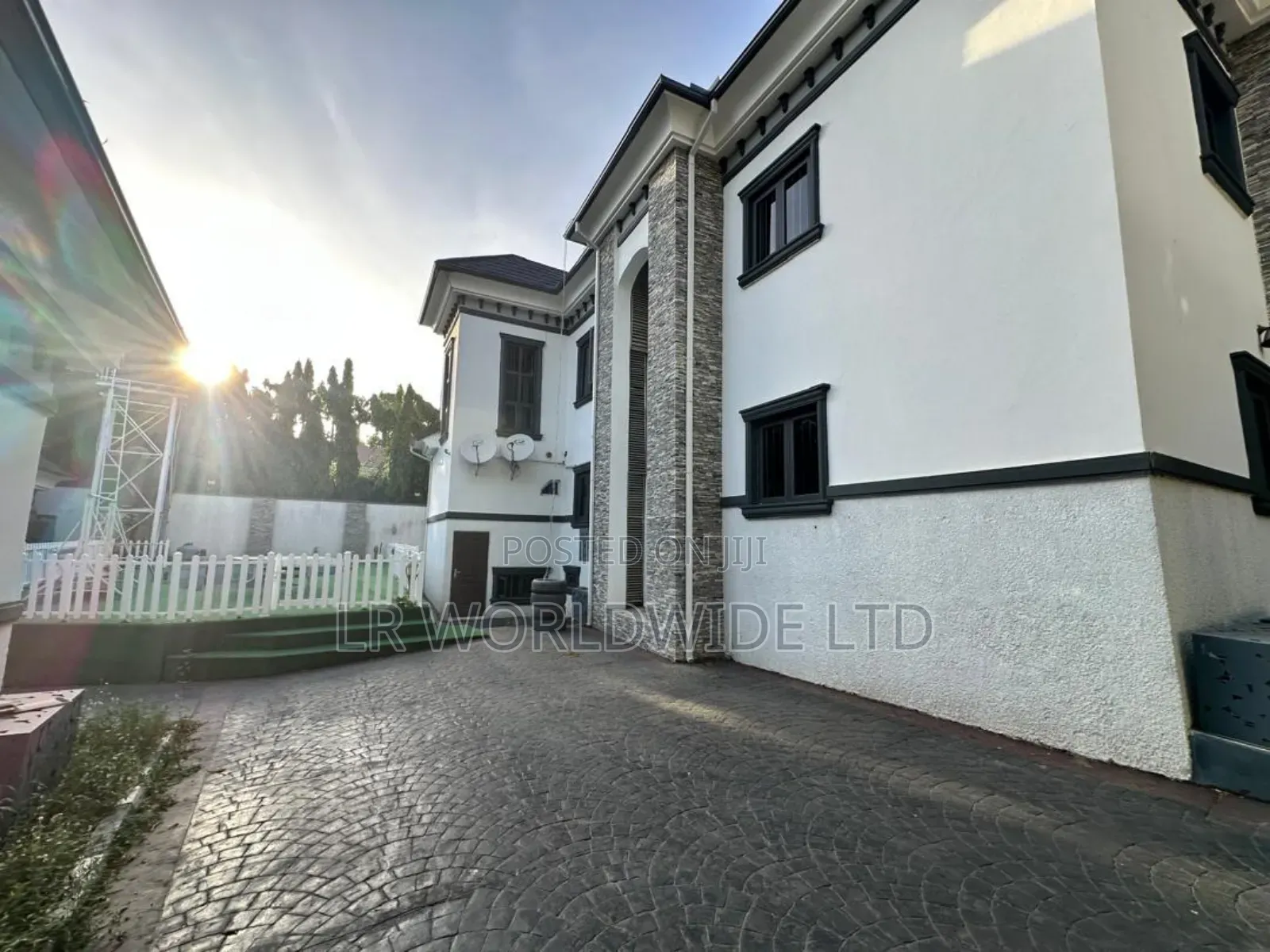 7bdrm Mansion in Maitama for sale in Maitama