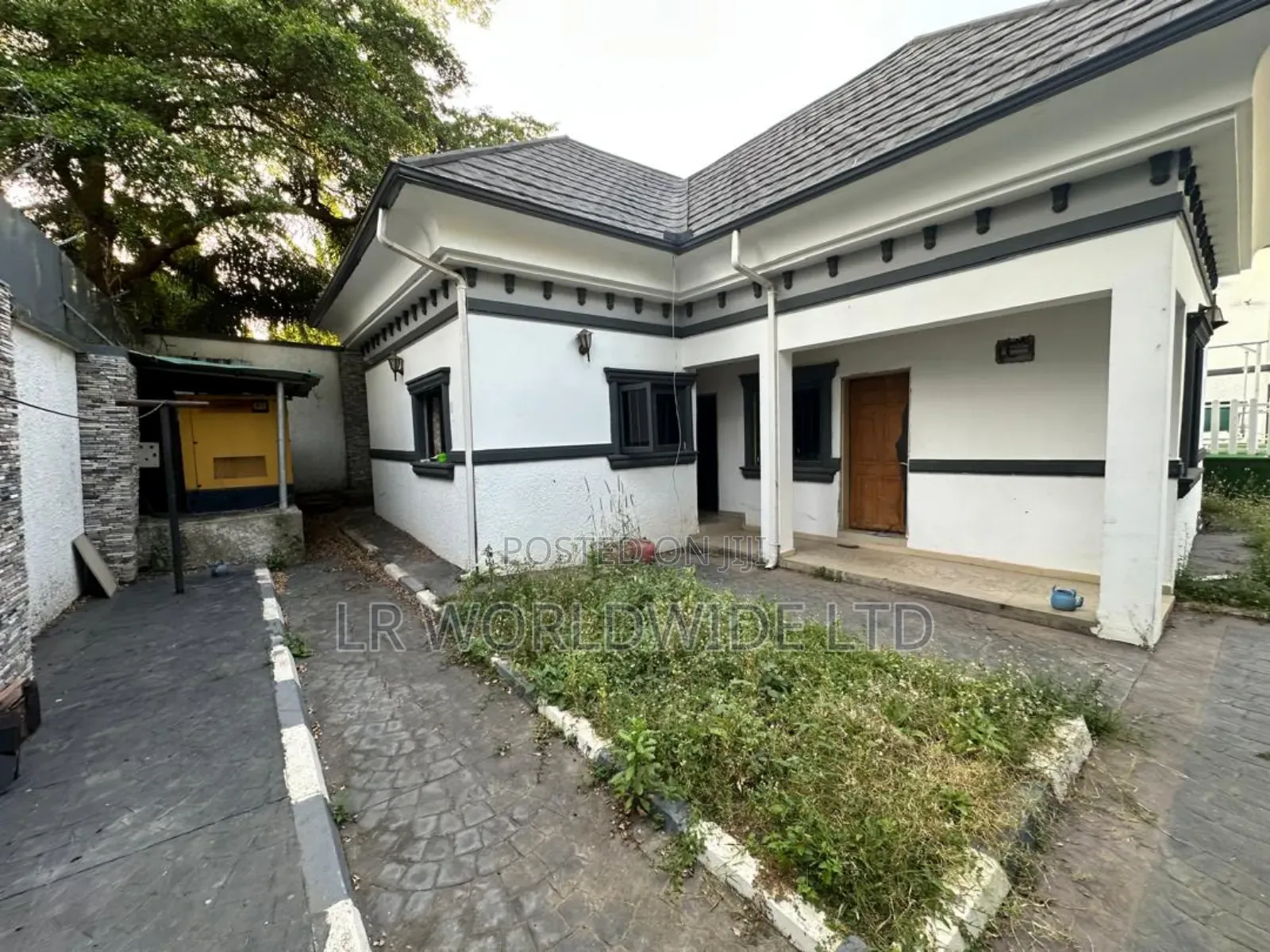 7bdrm Mansion in Maitama for sale in Maitama