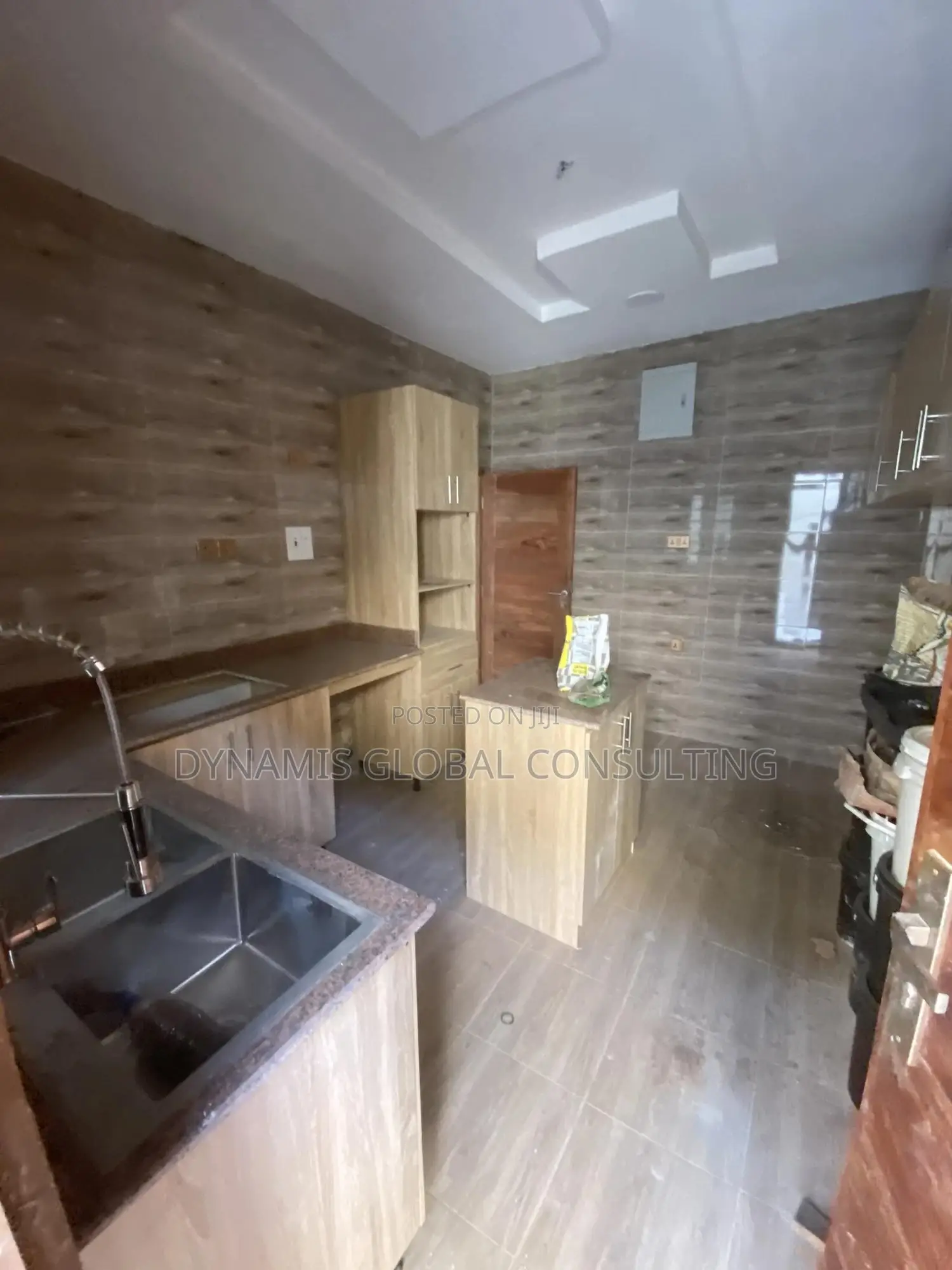 Furnished 3bdrm Duplex in Magodo Phase 1 Gra for sale in Magodo Isheri