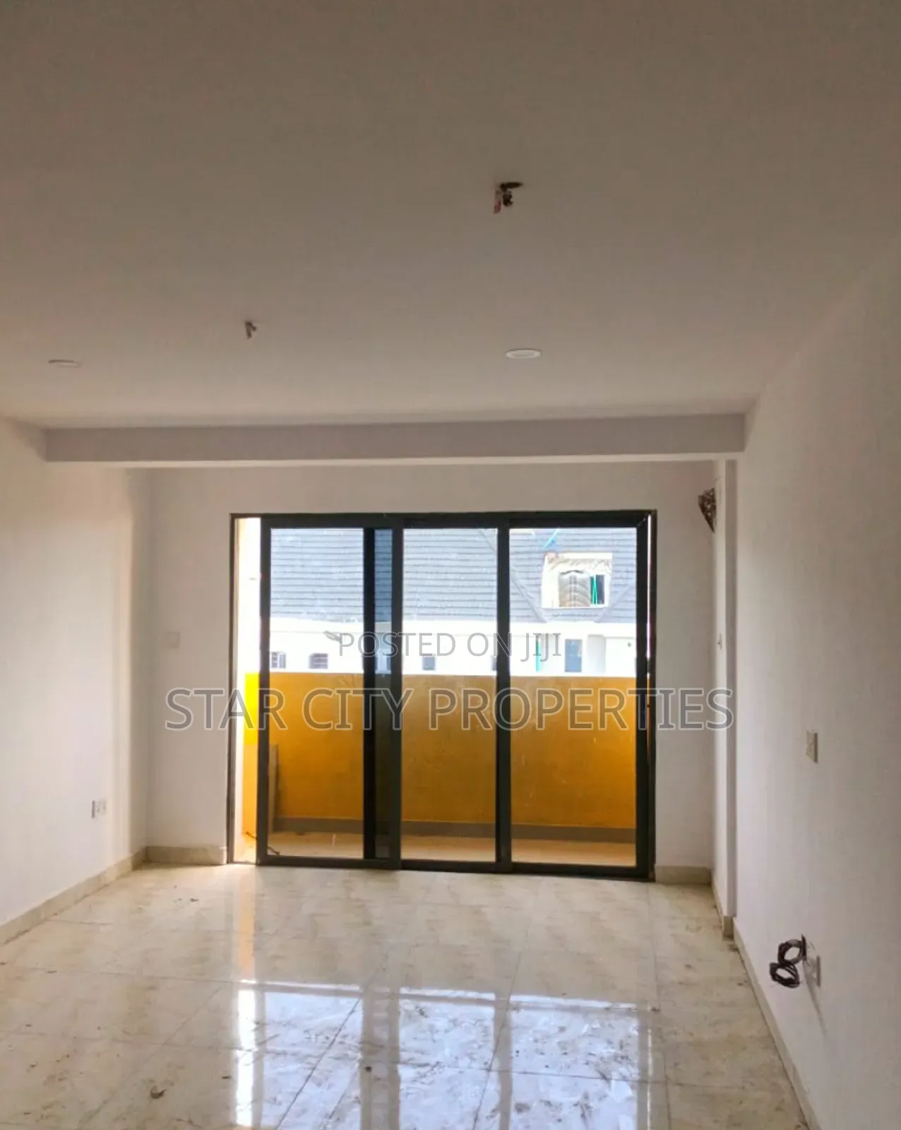3bdrm Apartment in Soluyi, Gbagada for sale in Gbagada