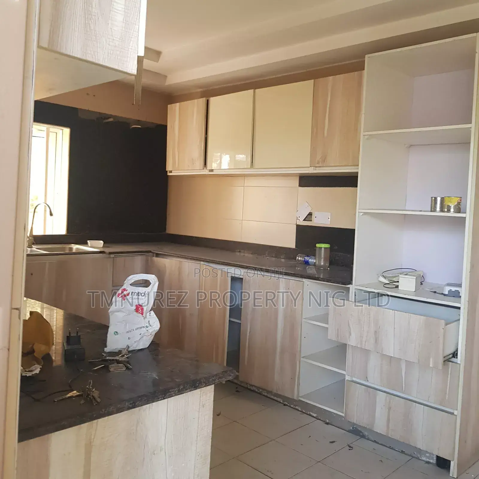 Mini Flat in Caltongate, Chevron for rent in Chevron