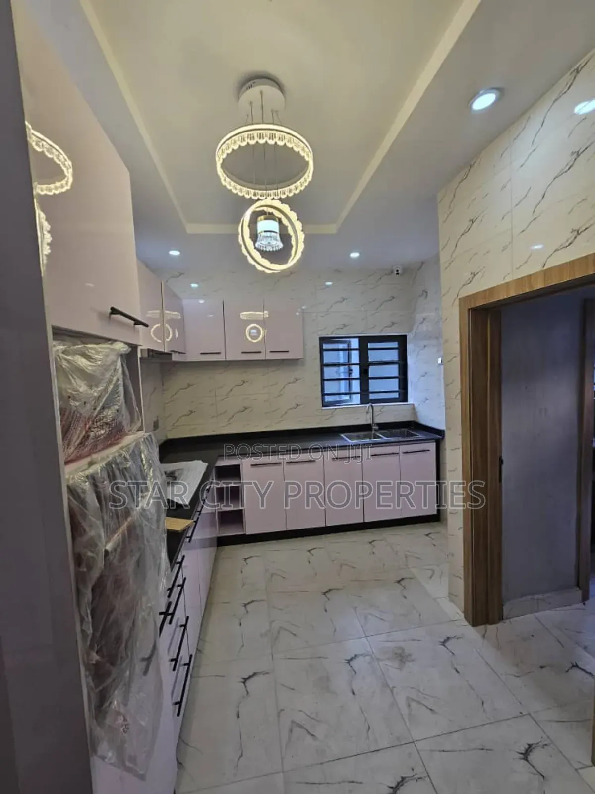 4bdrm Duplex in Magodo Phase 2 for rent in GRA Phase 2 Shangisha