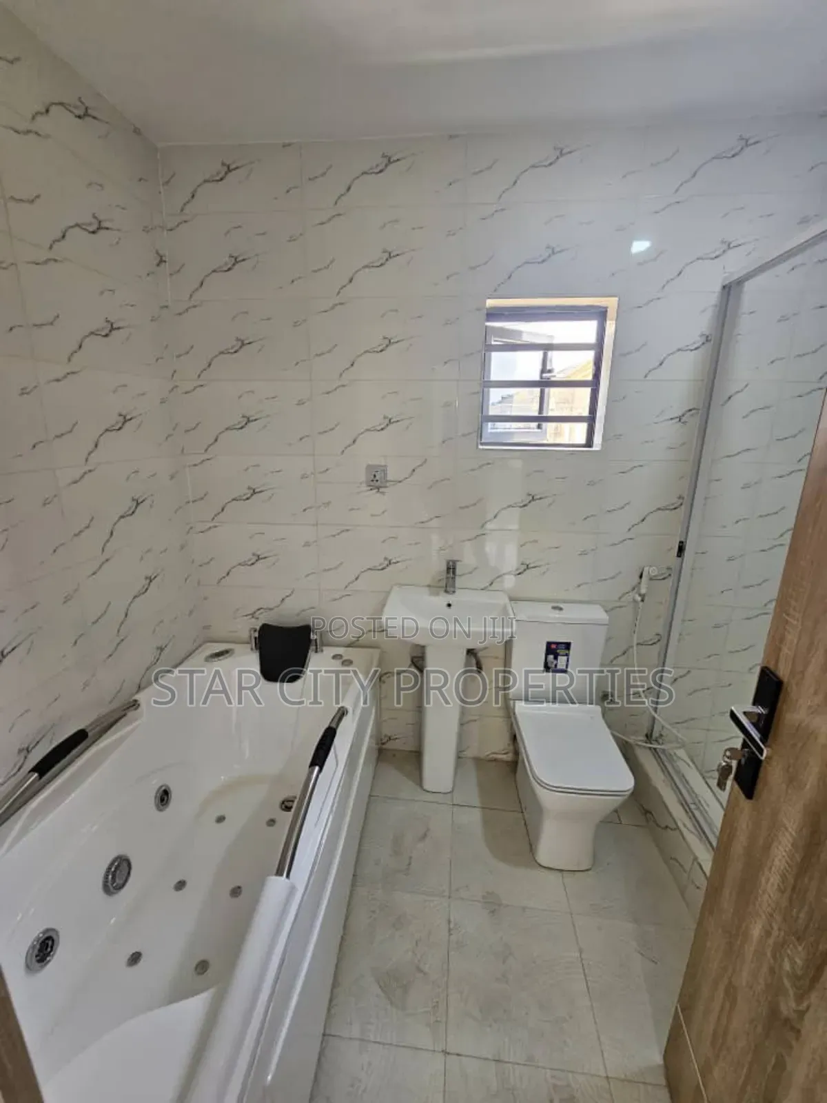 4bdrm Duplex in Magodo Phase 2 for rent in GRA Phase 2 Shangisha