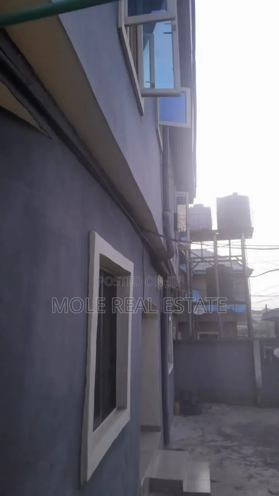 3bdrm Block of Flats in Magodo for sale in Magodo