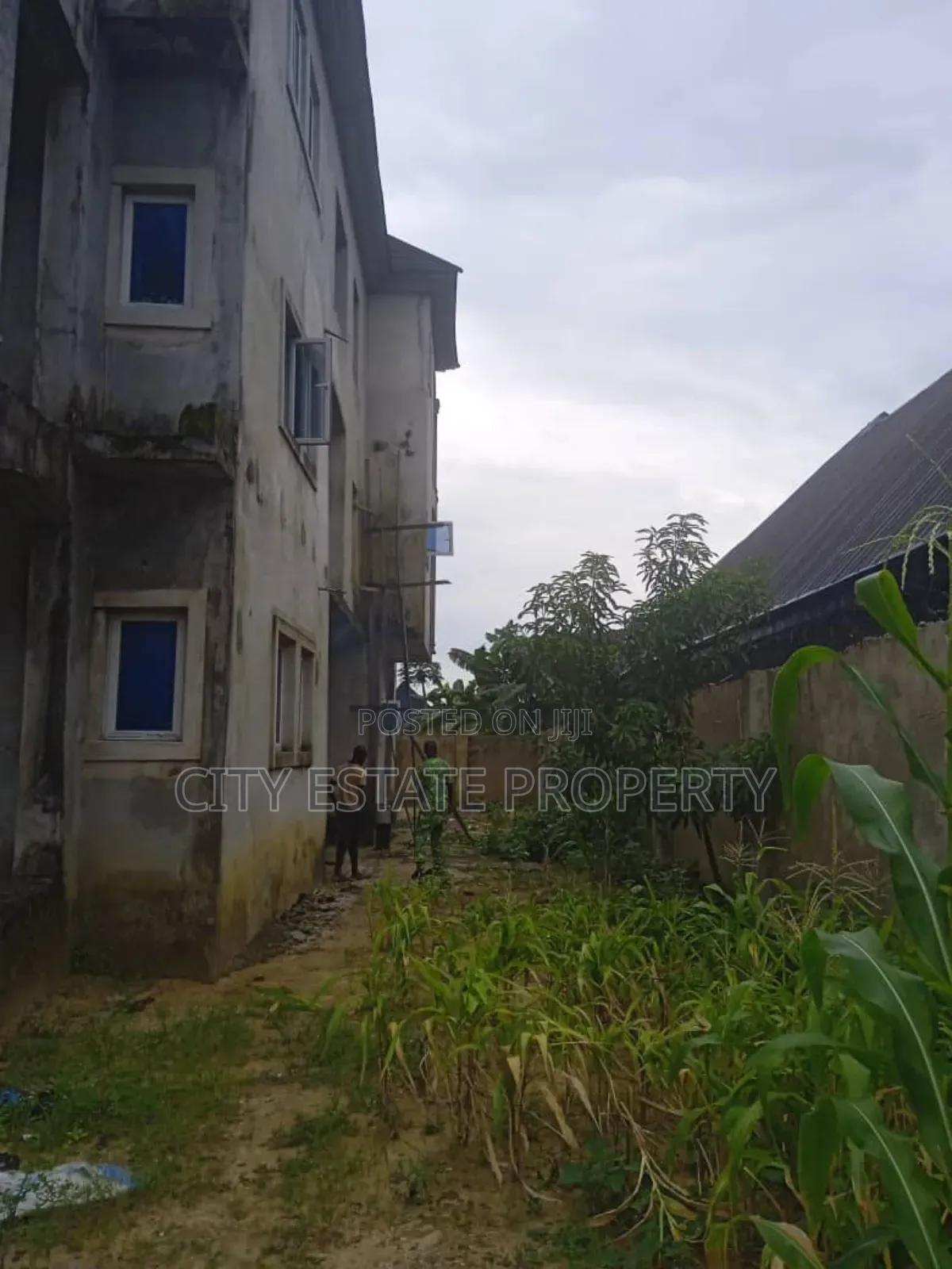 6bdrm Block of Flats in Royal Estate, Port-Harcourt for sale in Port-Harcourt