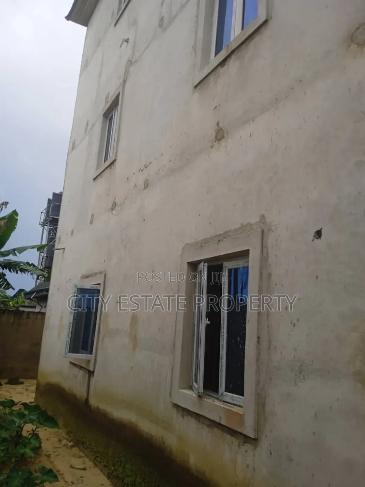6bdrm Block of Flats in Royal Estate, Port-Harcourt for sale in Port-Harcourt