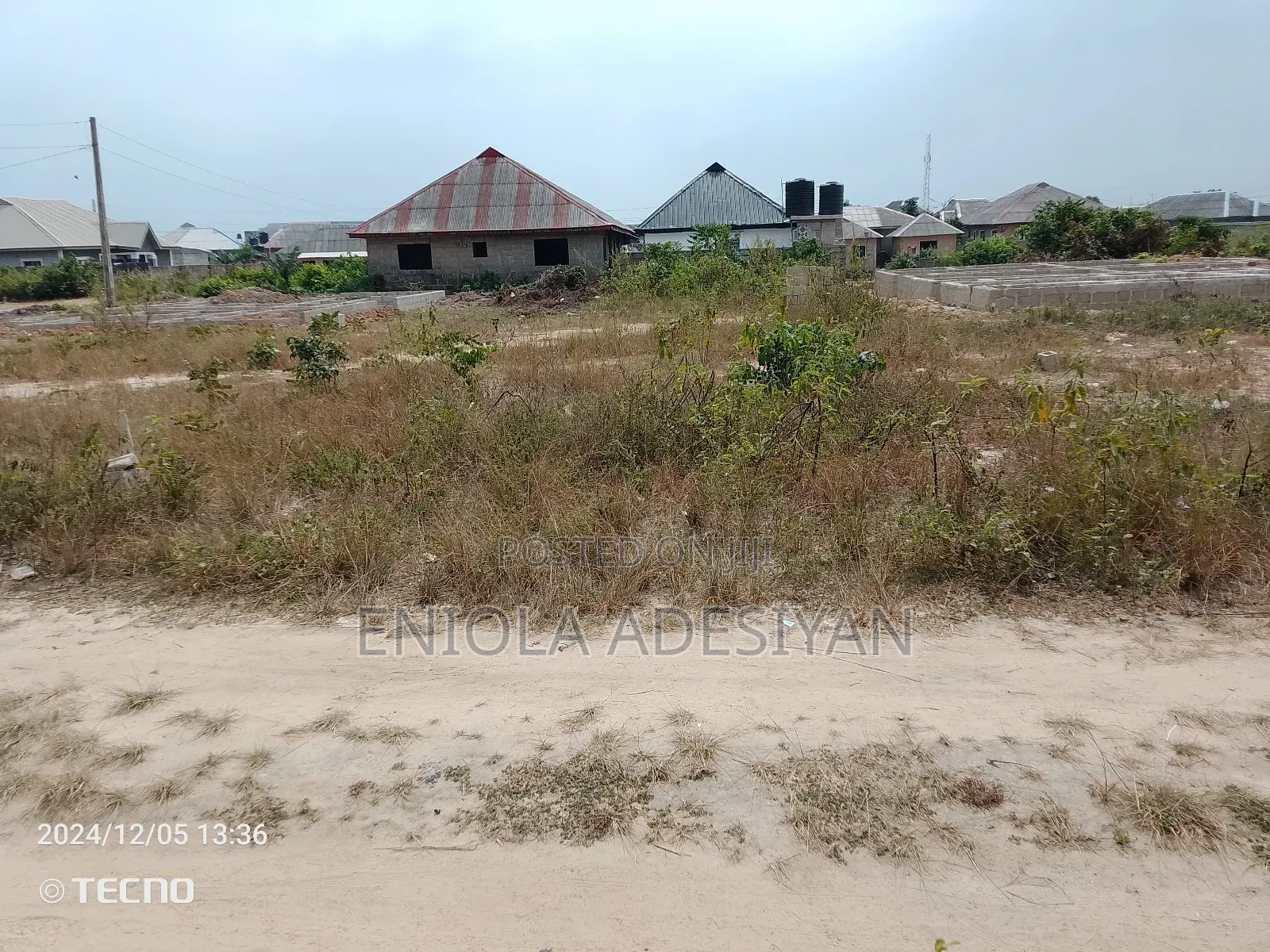 Half a Plot of Land for Sale in Ikorodu Igbogbo Oreta Road in Igbogbo