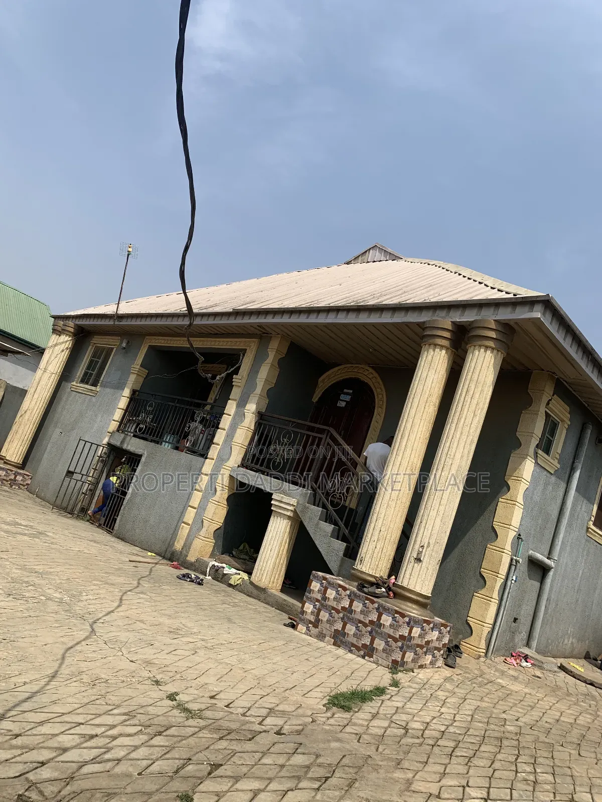 4bdrm Bungalow in Ayobo for sale in Ayobo