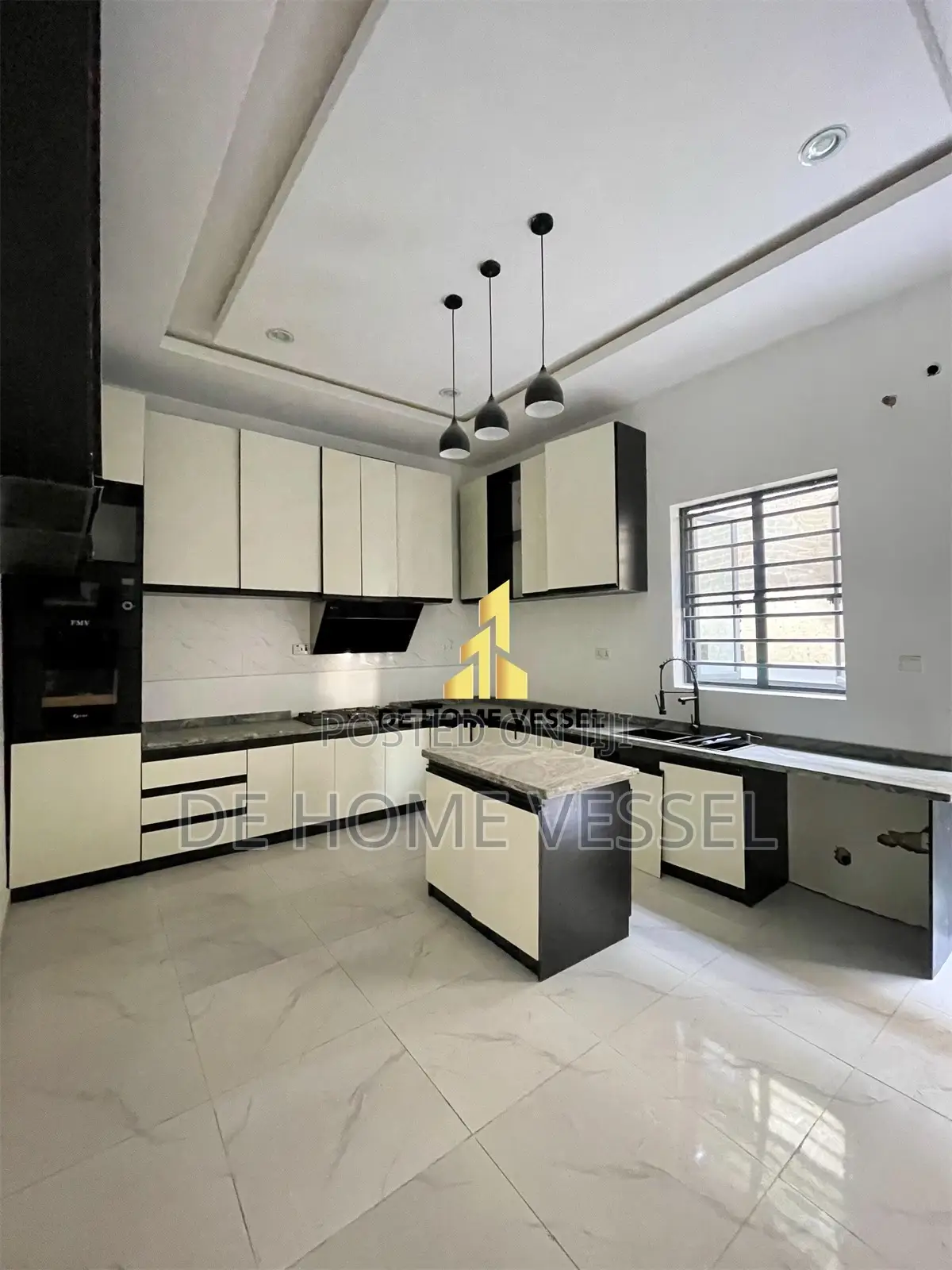 4bdrm Duplex in Lekki for sale in Lekki
