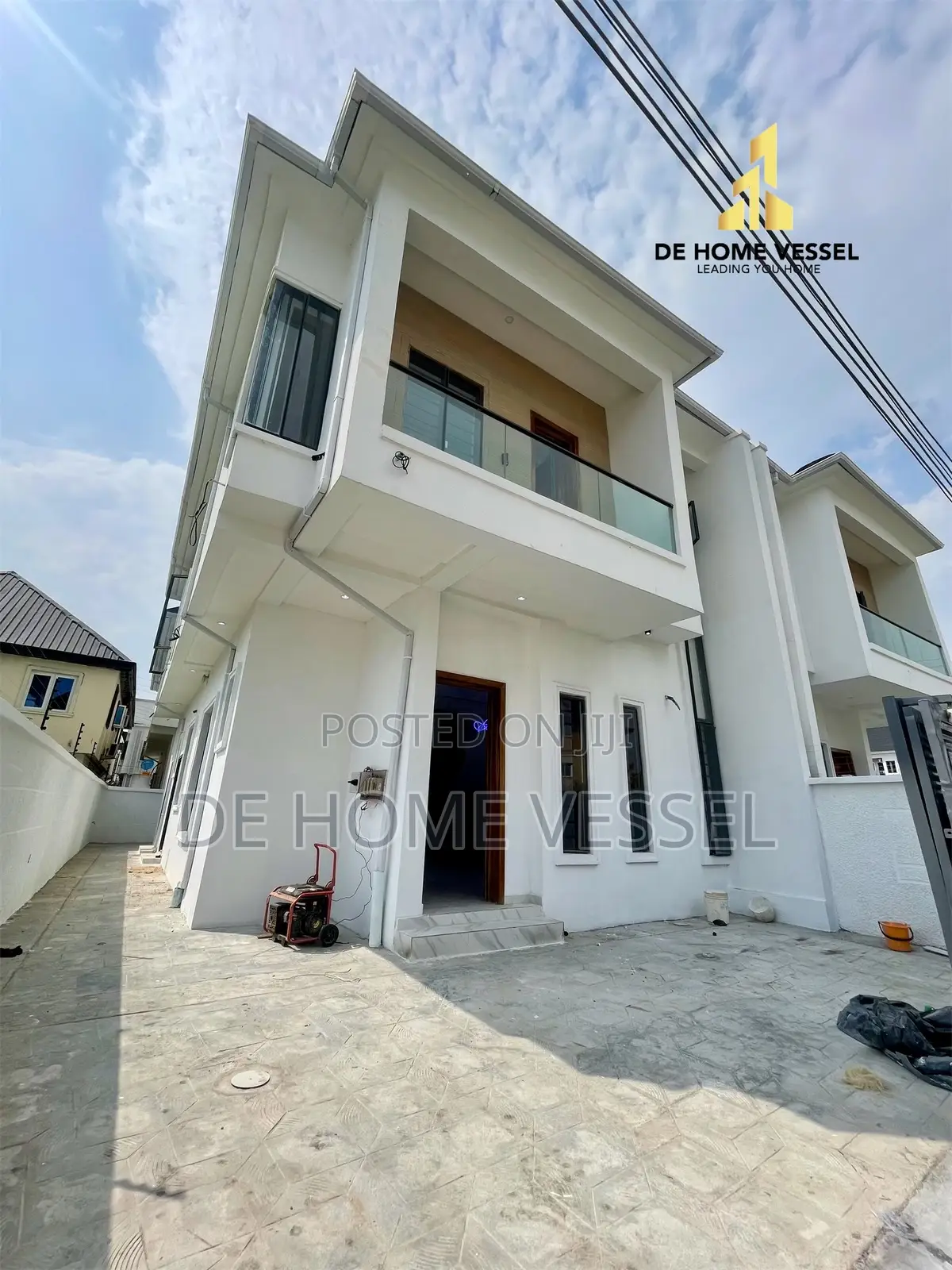 4bdrm Duplex in Ikota for sale in Ikota