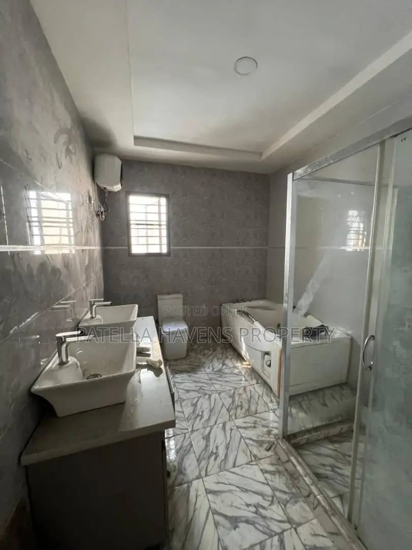 5bdrm Duplex in Ikoyi for sale in Ikoyi