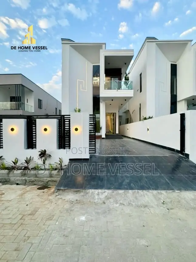 5bdrm Duplex in Ajah for sale in Ajah