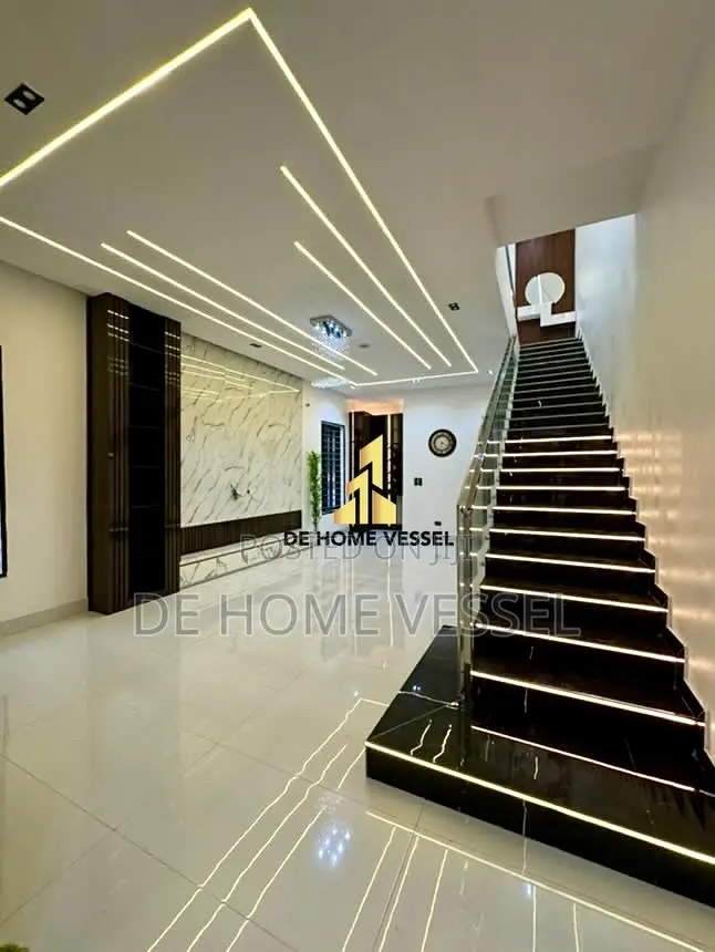 5bdrm Duplex in Ajah for sale in Ajah