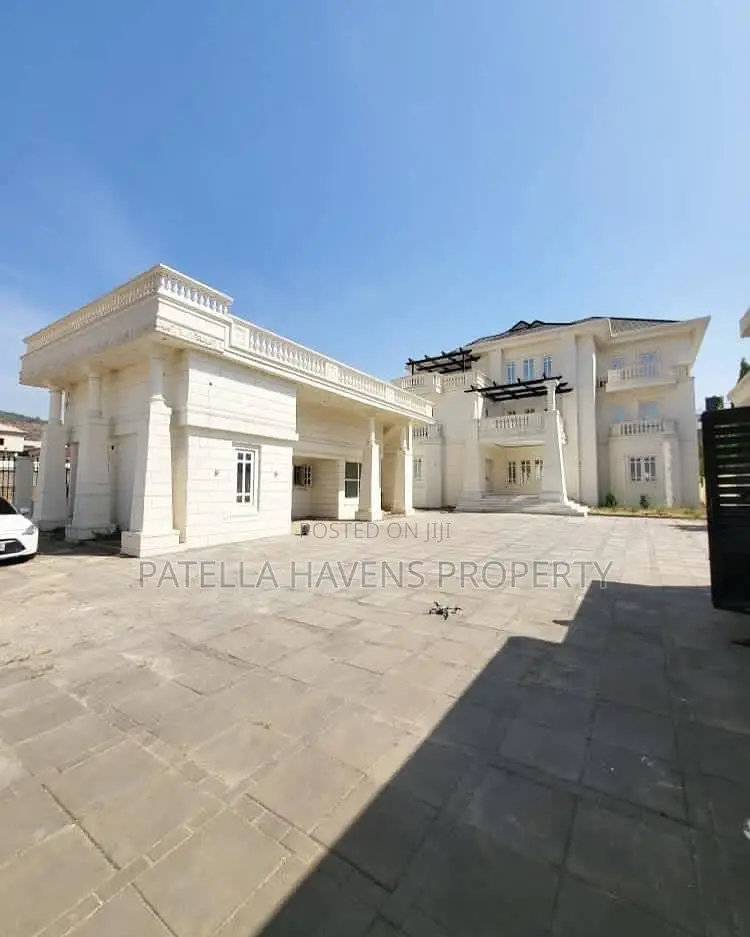 7bdrm Duplex in Katampe for sale in Katampe