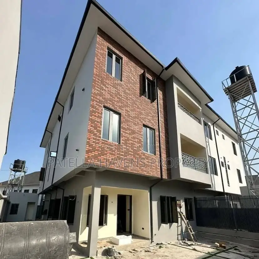 4bdrm Duplex in Jahi for sale in Jahi