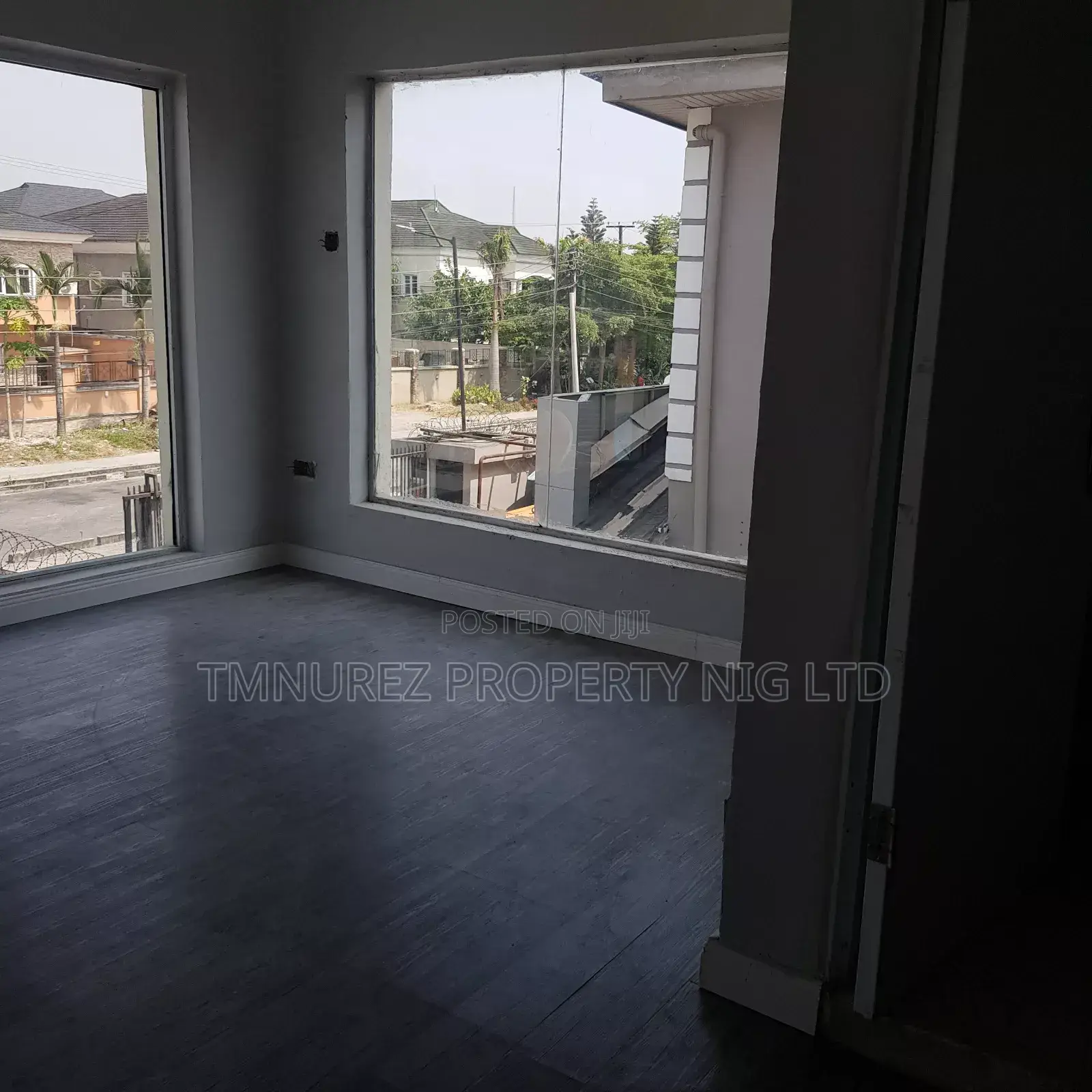 Shop Showroom at Lekki Phase1 in Lekki Phase 1