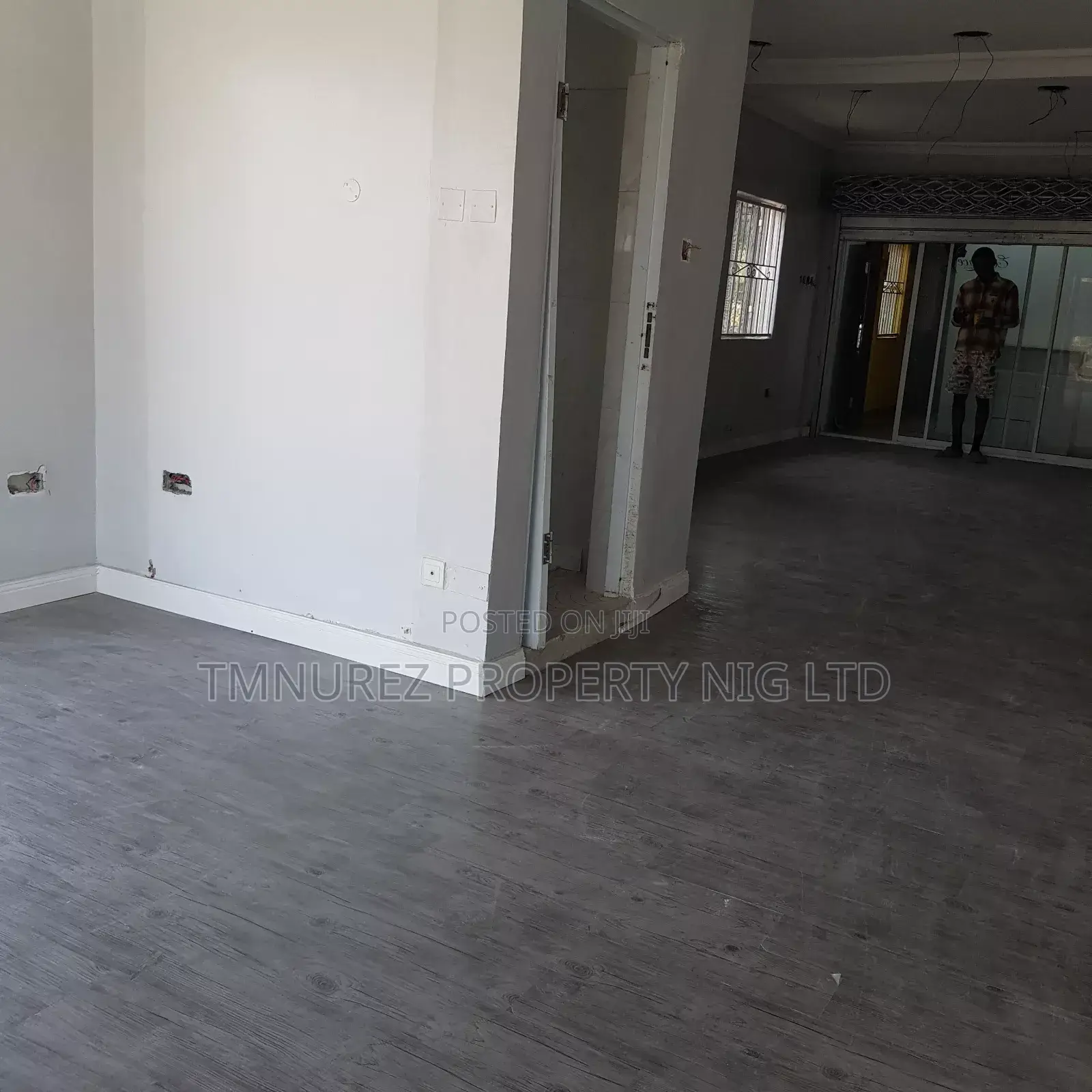 Shop Showroom at Lekki Phase1 in Lekki Phase 1