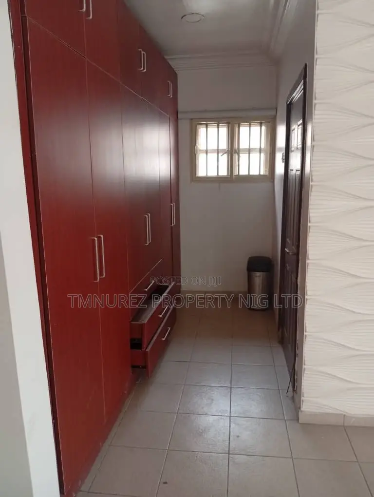 6bdrm Duplex in Bisola Durotimi, Lekki Phase 1 for rent in Lekki Phase 1