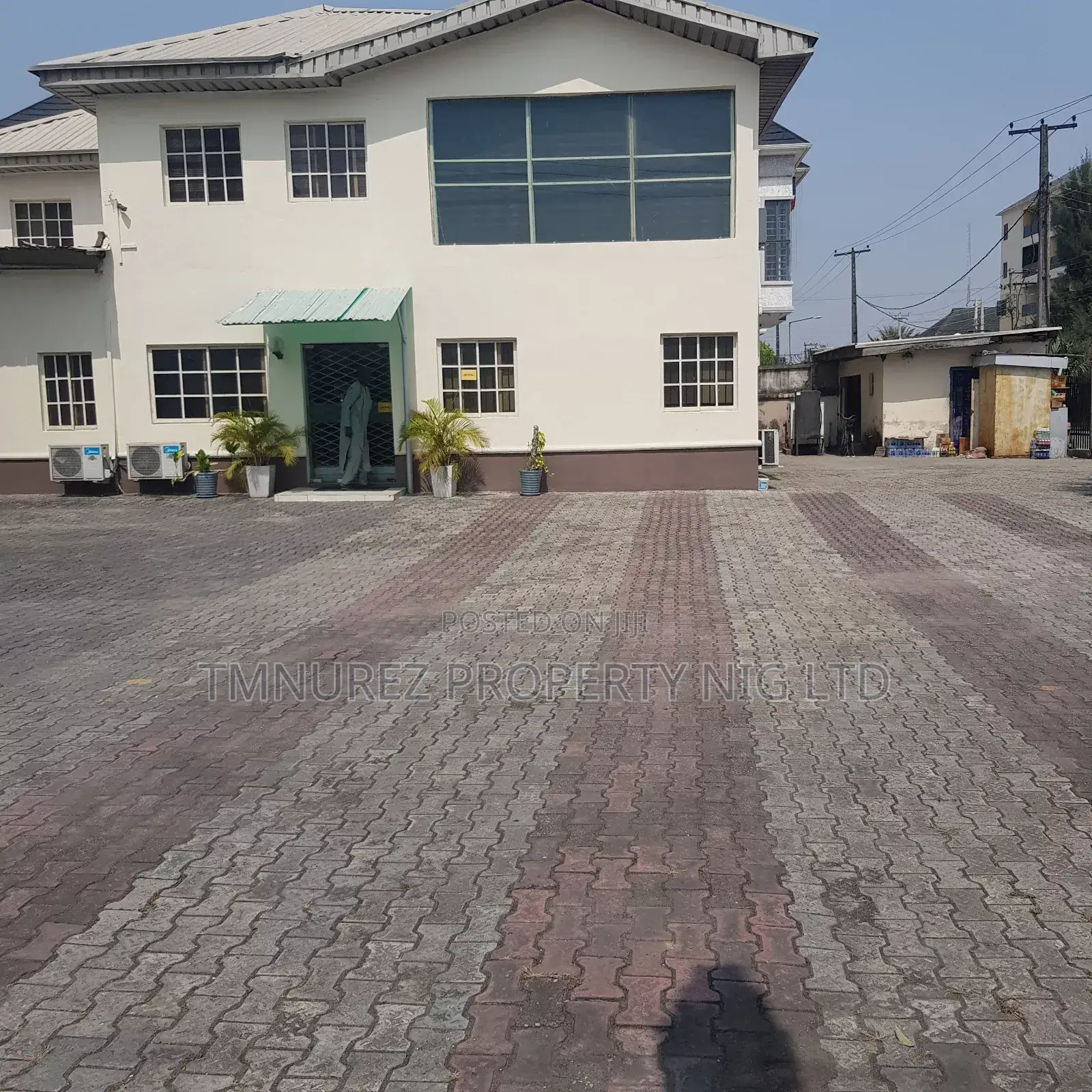 Office Space Fully Furnished for Rent Lekki Phase1 in Lekki Phase 1