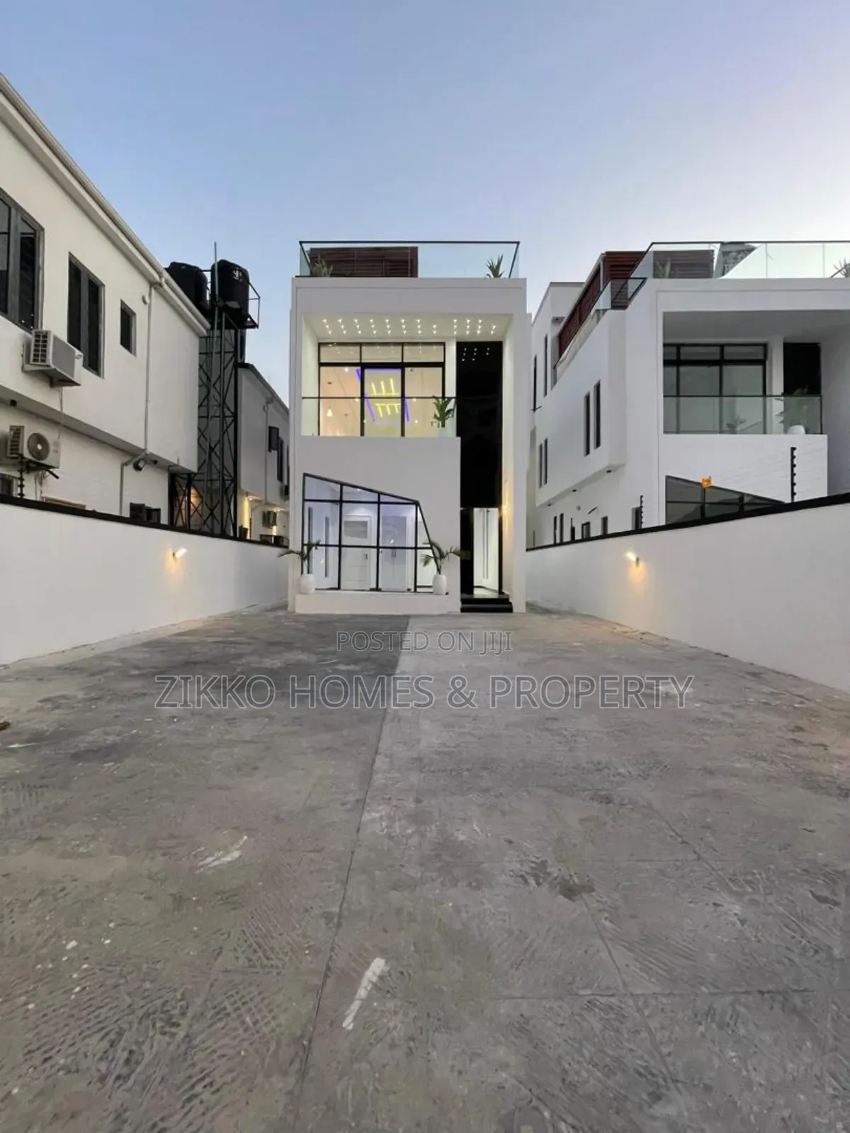 5bdrm Duplex in Ikate, Lekki for sale in Lekki