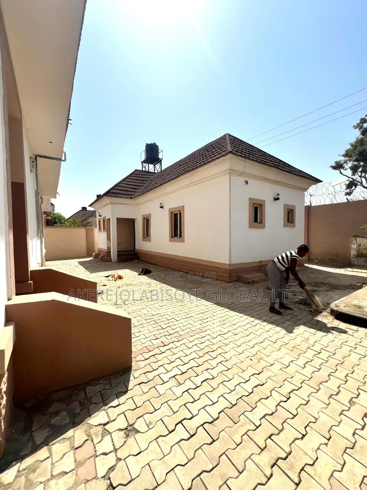 4bdrm Duplex in In An Estate for rent in Gwarinpa