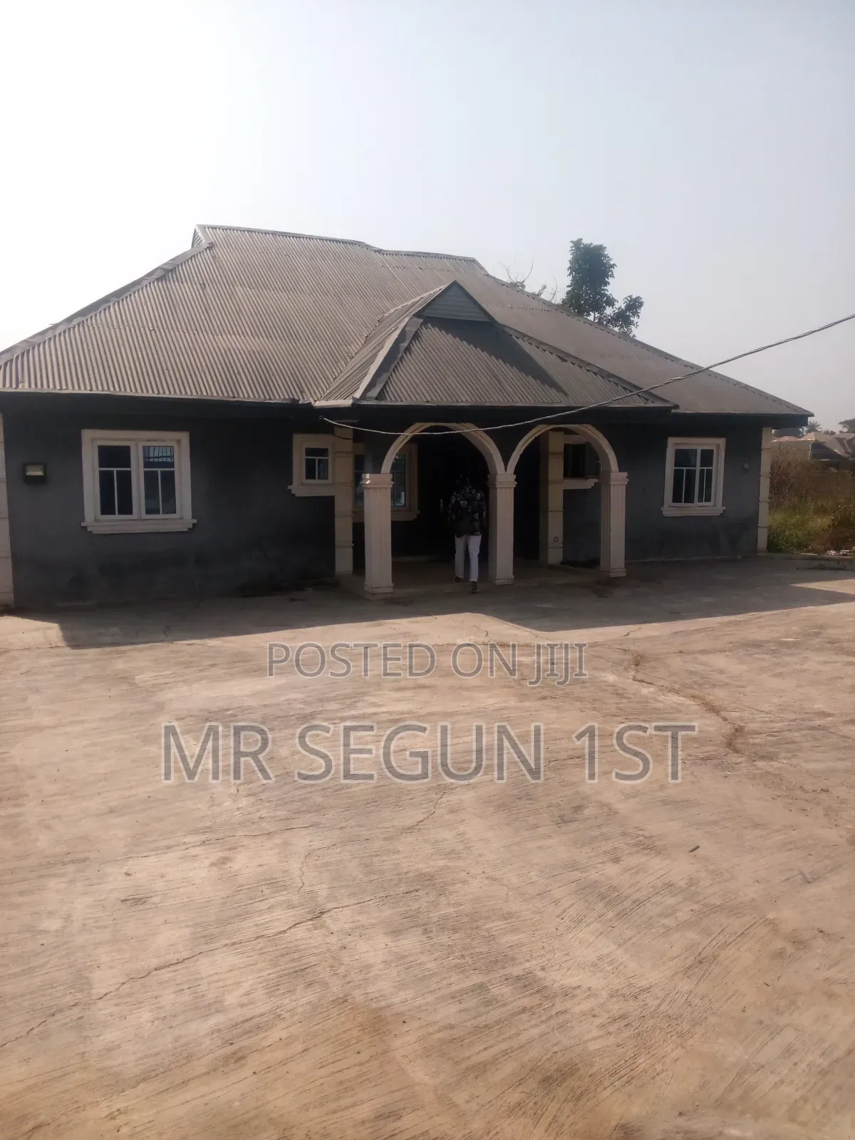 4bdrm Bungalow in Jiboye, Apata for sale in Apata