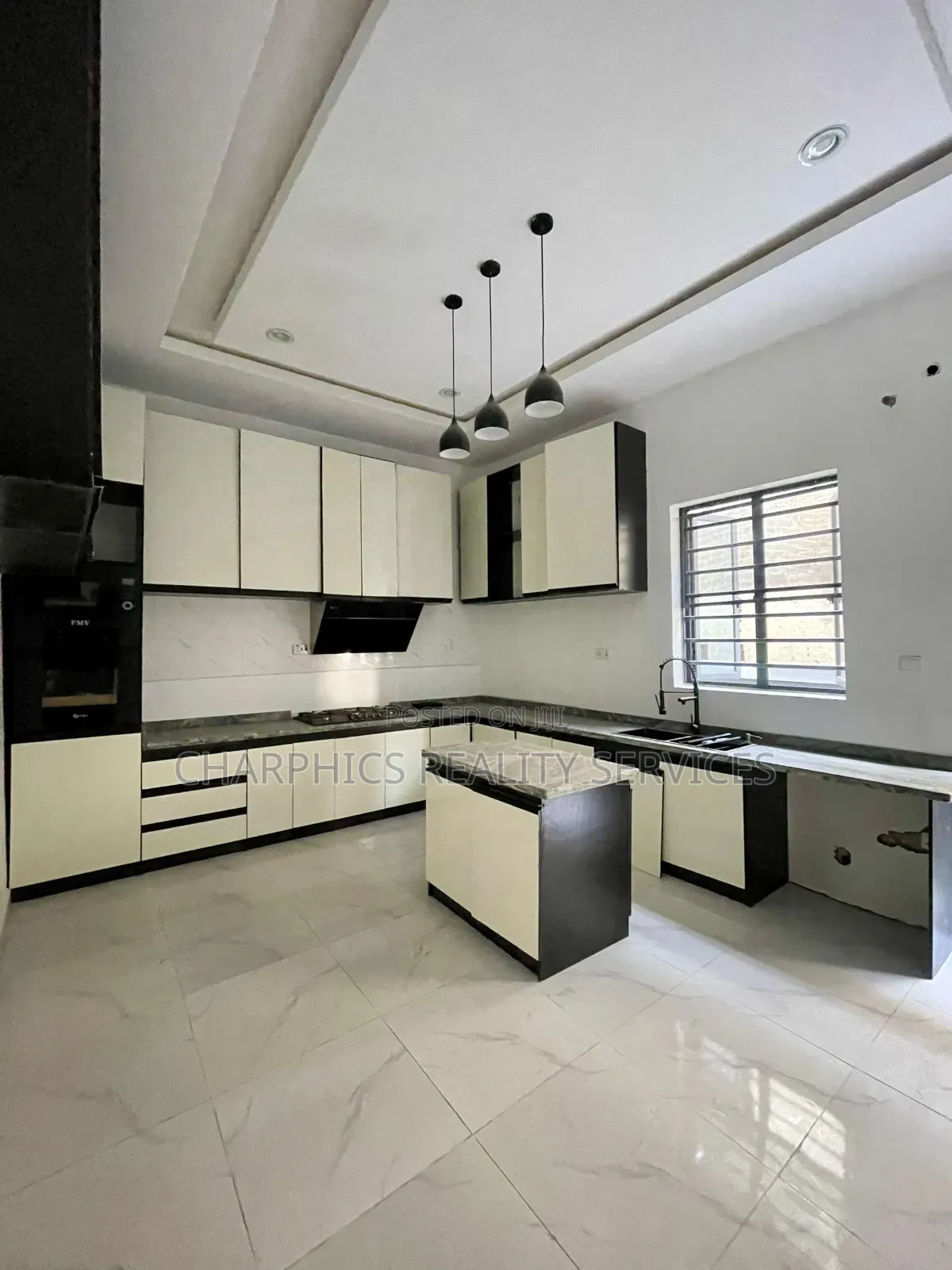 4bdrm Duplex in Lekki for sale in Lekki