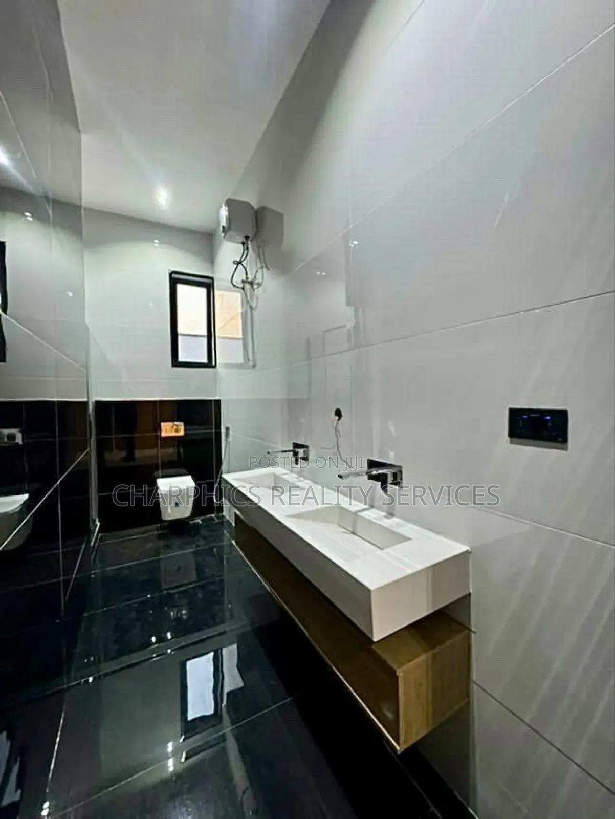 5bdrm Duplex in Ajah for sale in Ajah