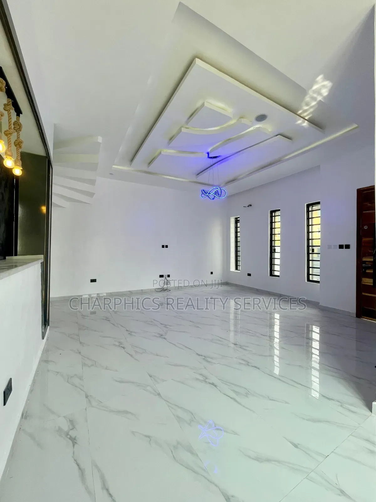 4bdrm Duplex in Ikota for sale in Ikota