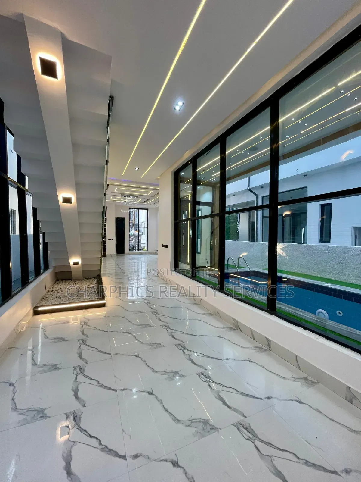 5bdrm Duplex in Ajah for sale in Ajah