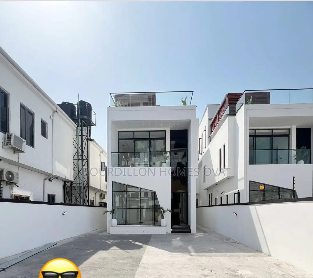5bdrm Duplex in Ikate for sale in Ikate