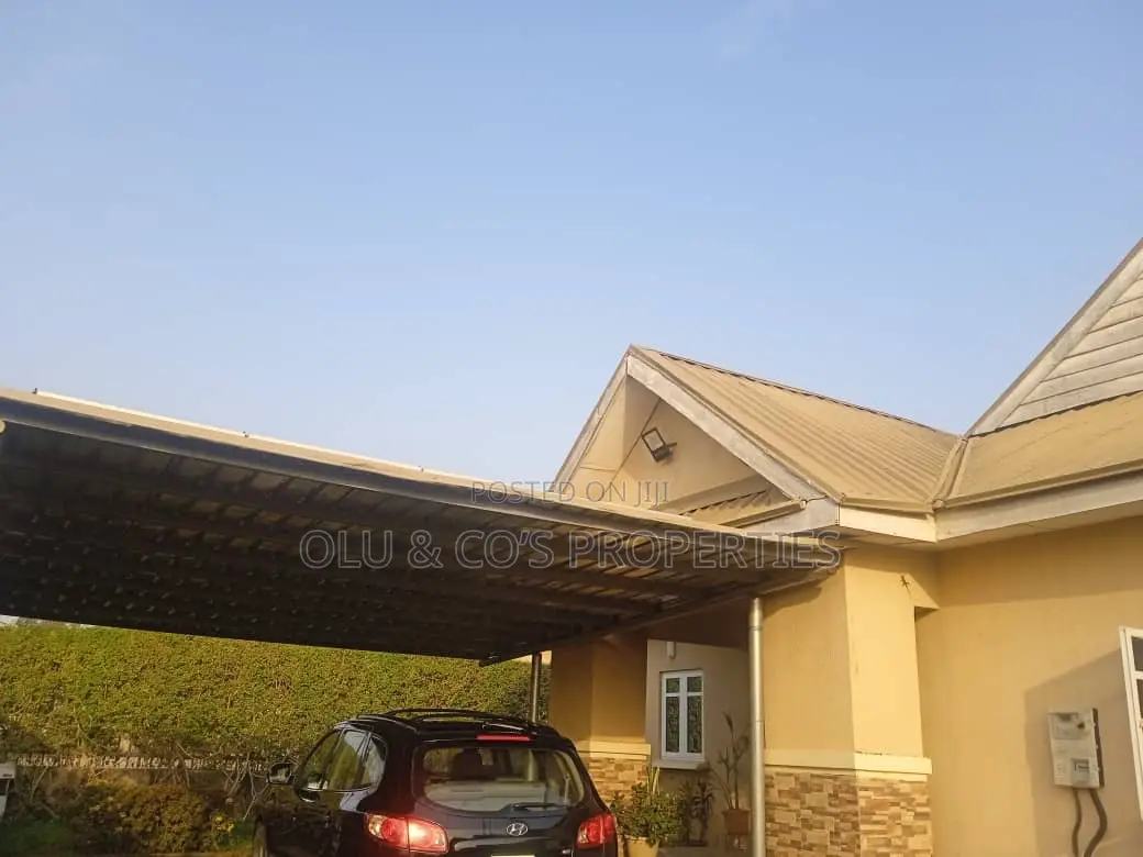 3bdrm Bungalow in Von Garden City, Lugbe District for rent in Lugbe District